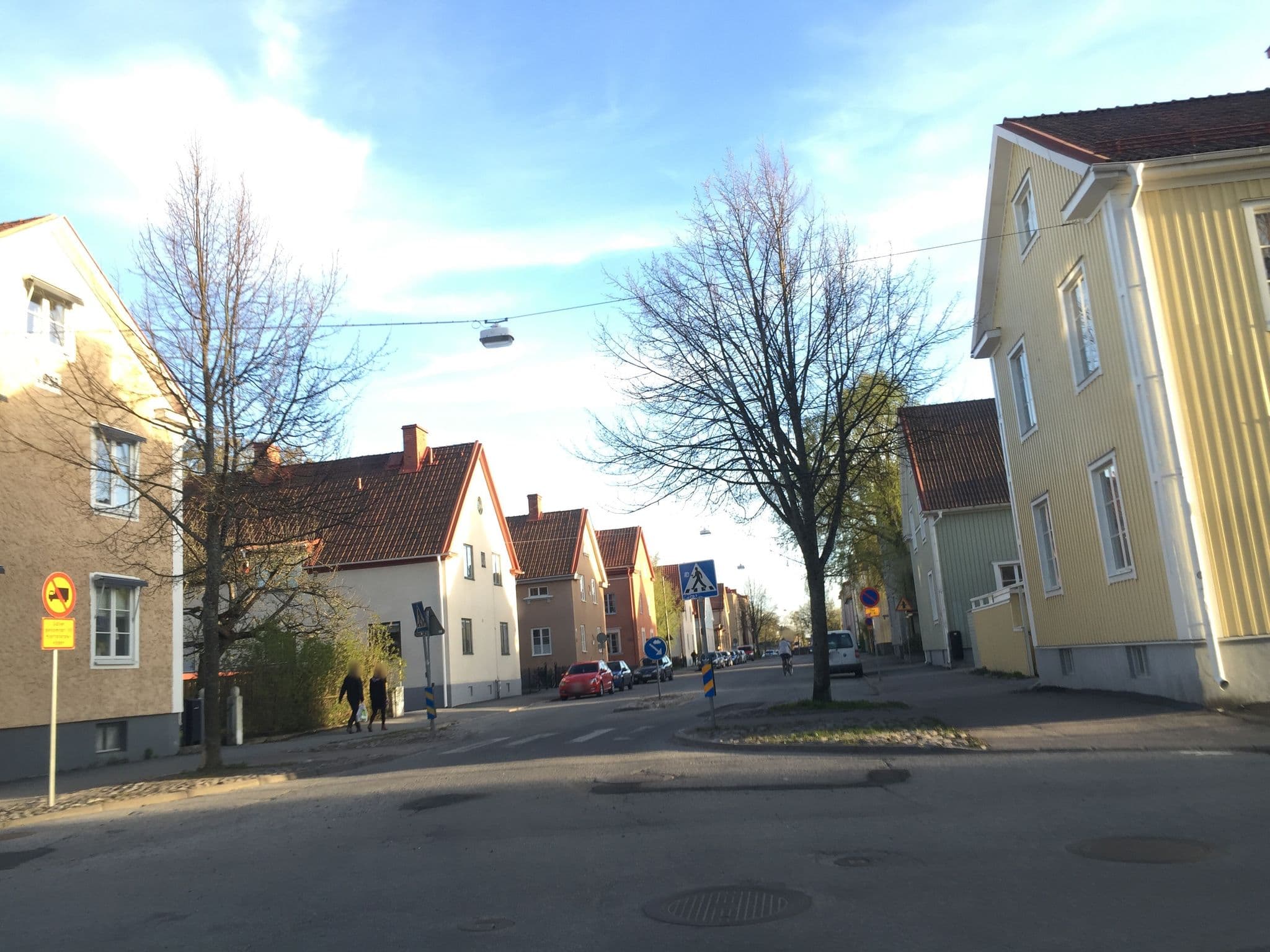 Street view near villa 18, Örebro — © dade (CC BY-SA · Mapillary)
