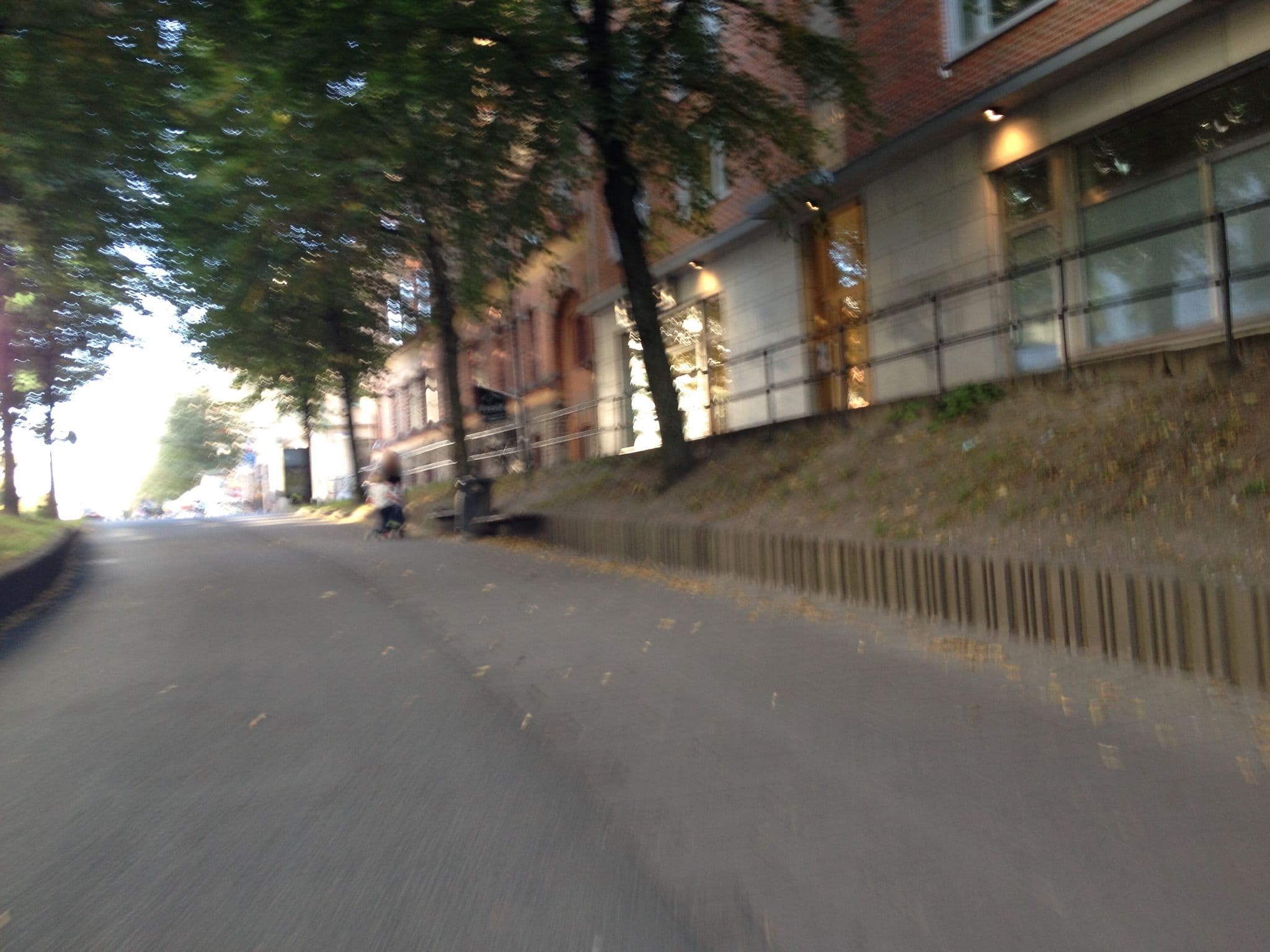 Street view near Hotellkortet Entré, Örebro — © dade (CC BY-SA · Mapillary)