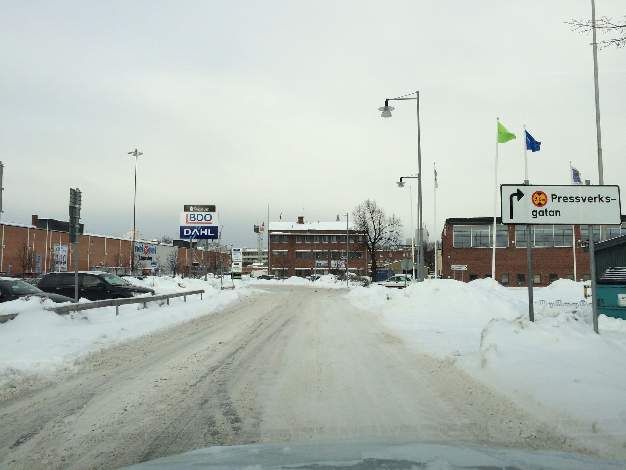 Street view near Hotell Valsaren, Västerås — © elger (CC BY-SA · Mapillary)