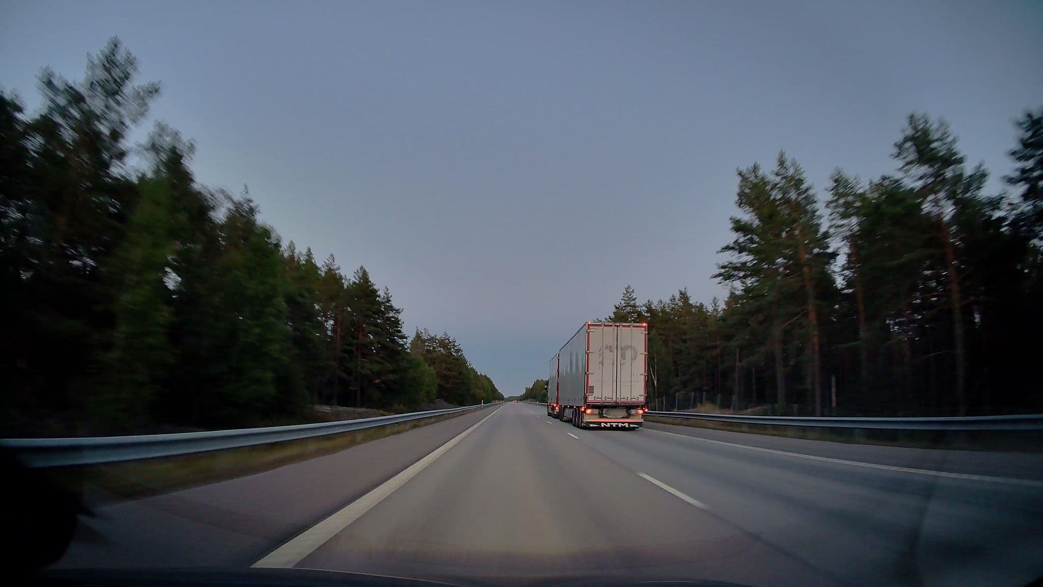 Street view near Ridvägar, Grillby — © bruno360 (CC BY-SA · Mapillary)
