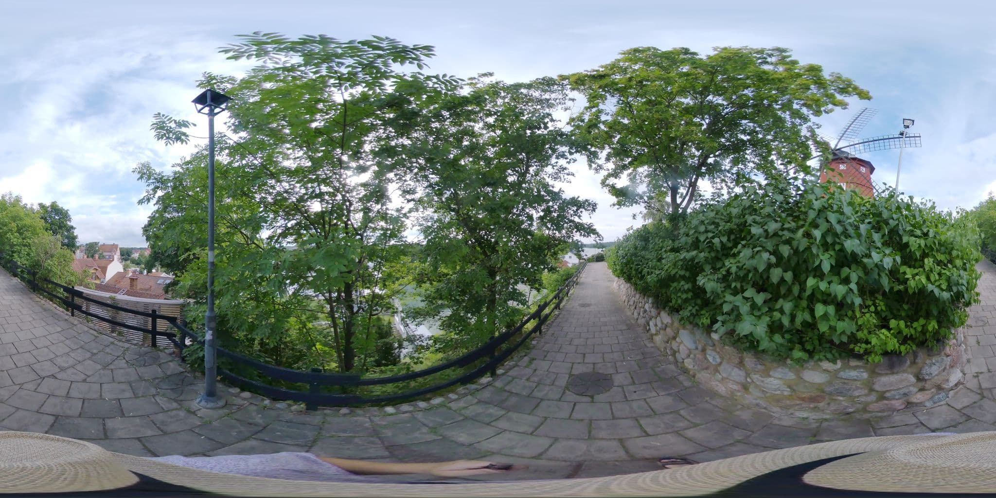 Street view near Lilla Hotellet, Strängnäs — © bruno360 (CC BY-SA · Mapillary)