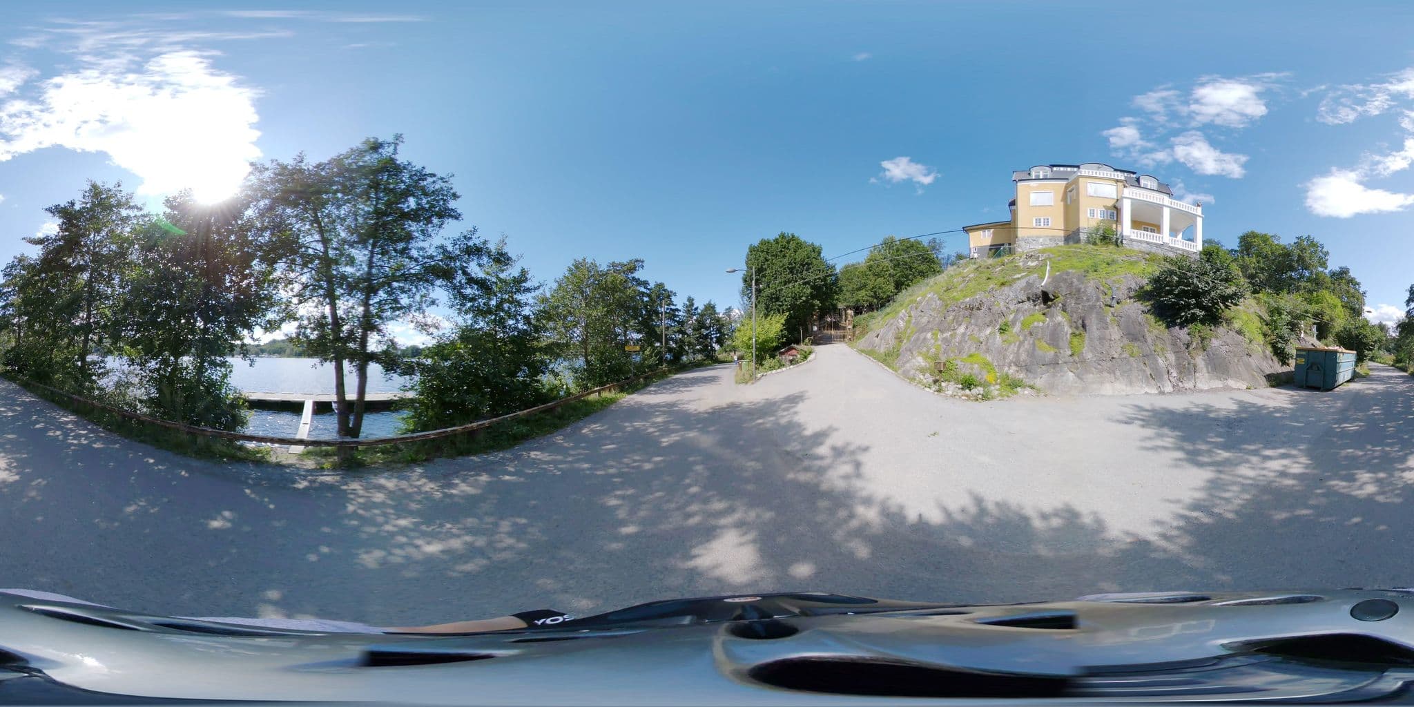 Street view near Hotell Sätra Centrum, Tullinge — © bruno360 (CC BY-SA · Mapillary)