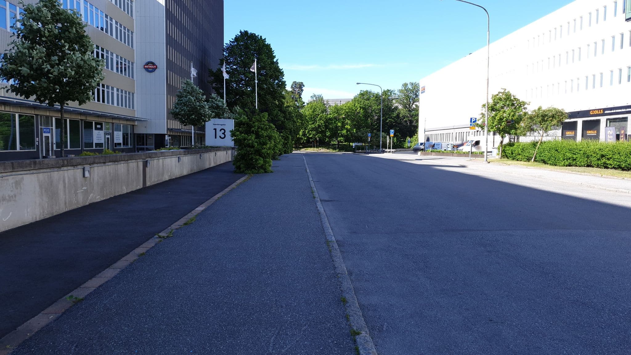 Street view near Rezidor Hotel Group, Sundbyberg — © jopparn (CC BY-SA · Mapillary)