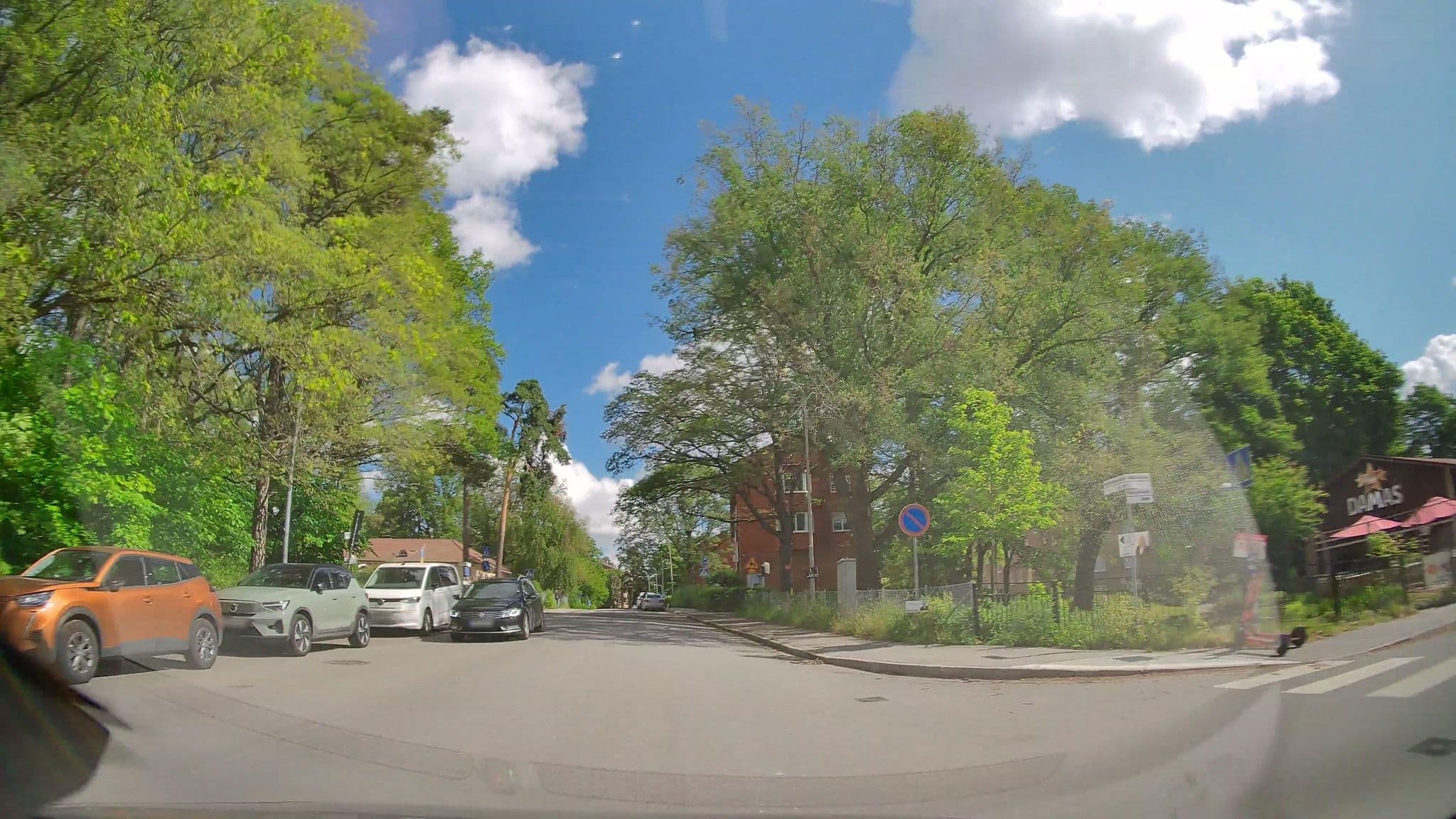Street view near Botell Volta, Sundbyberg — © bruno360 (CC BY-SA · Mapillary)