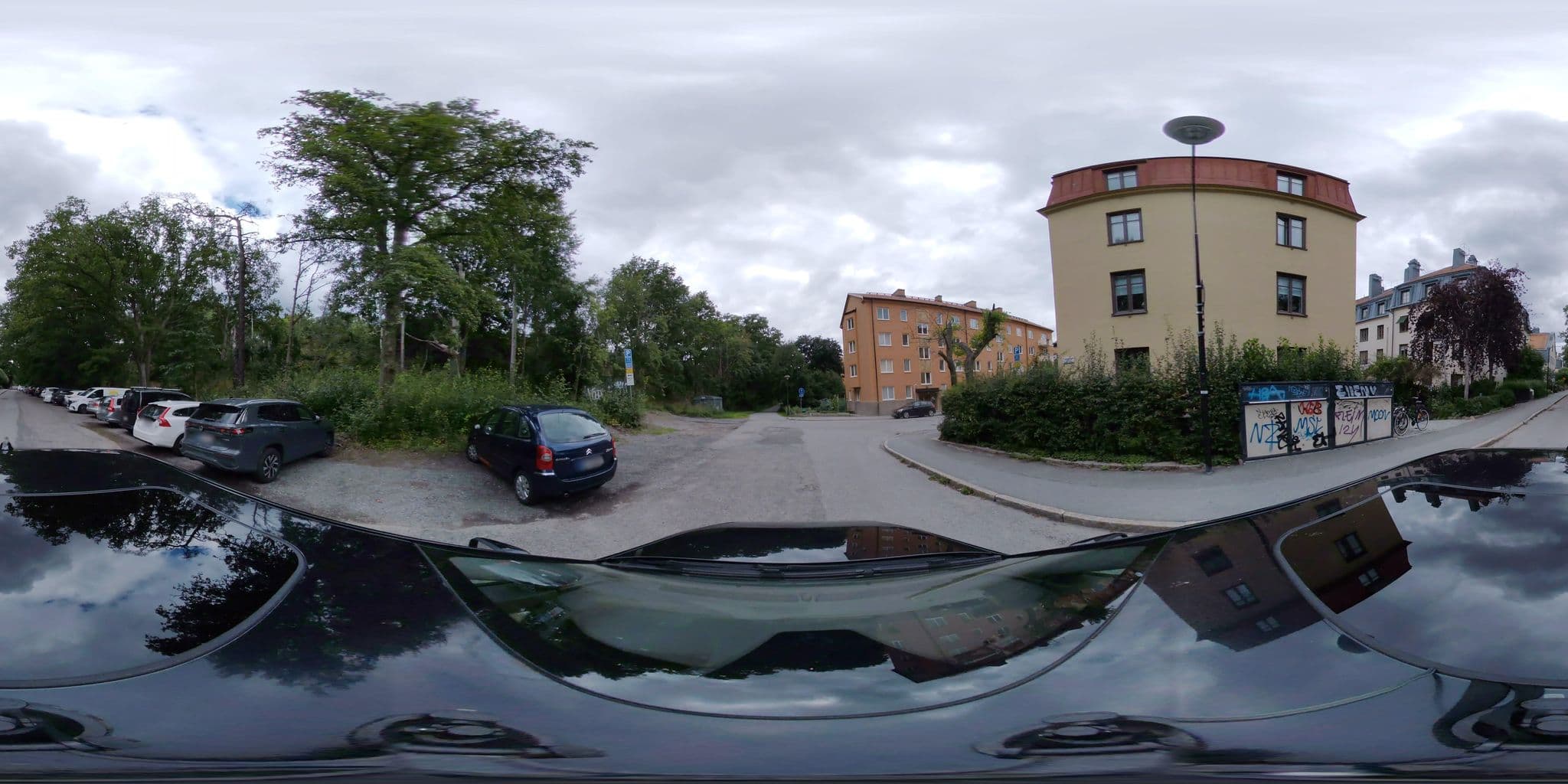 Street view near Regnagården, Årsta — © bruno360 (CC BY-SA · Mapillary)