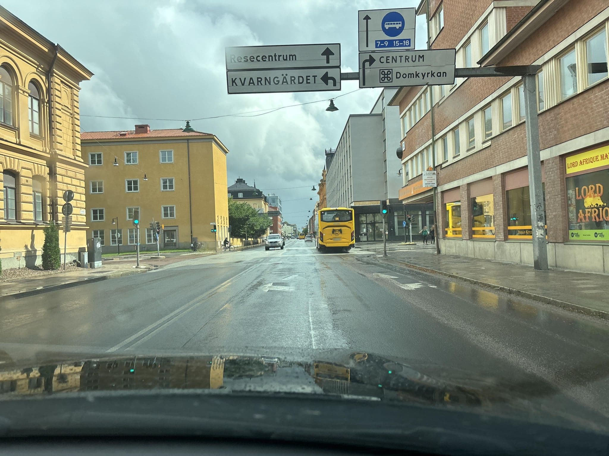 Street view near Hotellakuten Uppsala, Uppsala — © catdrout4 (CC BY-SA · Mapillary)