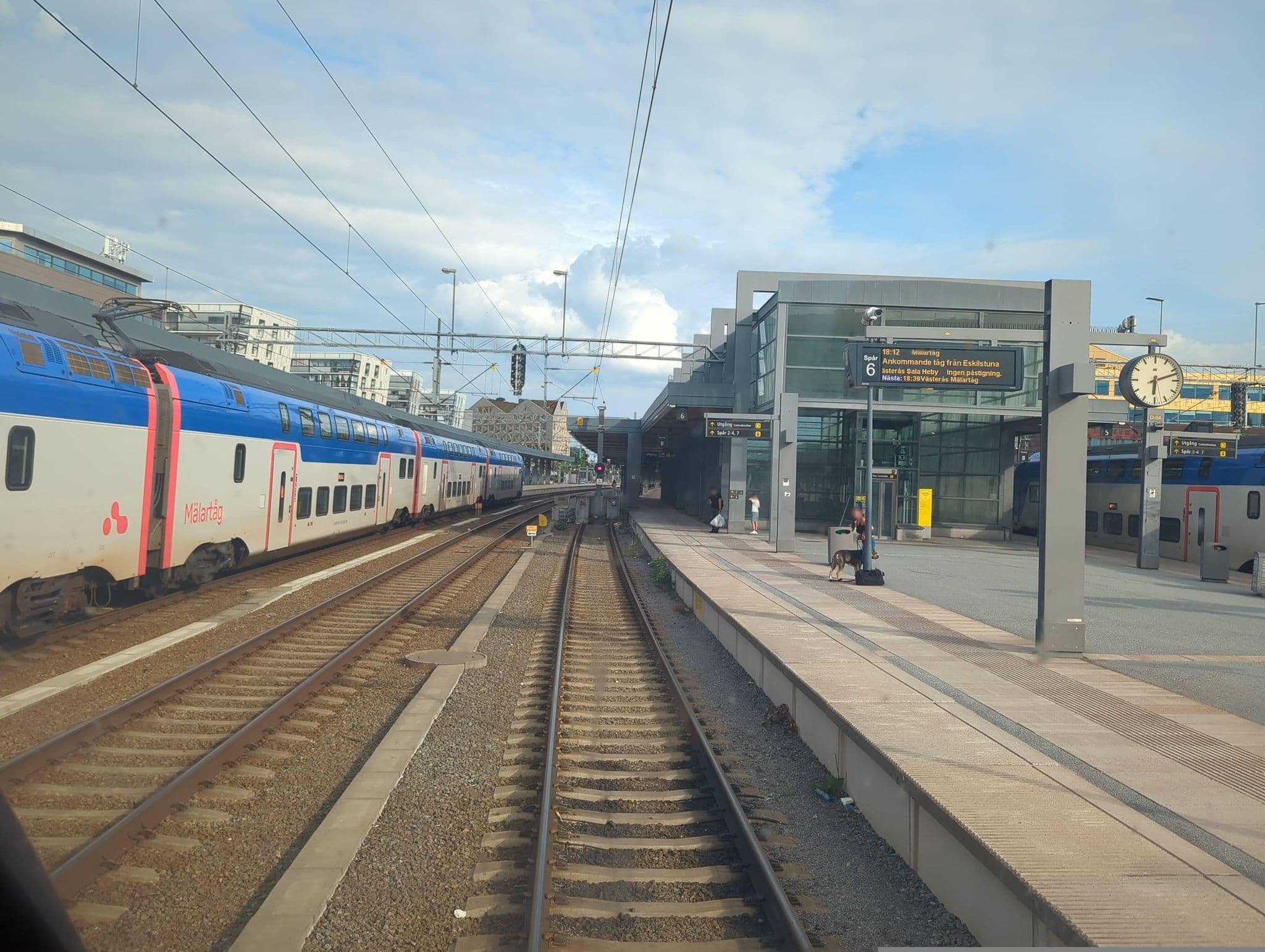 Street view near SAS Radison Blu, Uppsala — © catdrout4 (CC BY-SA · Mapillary)