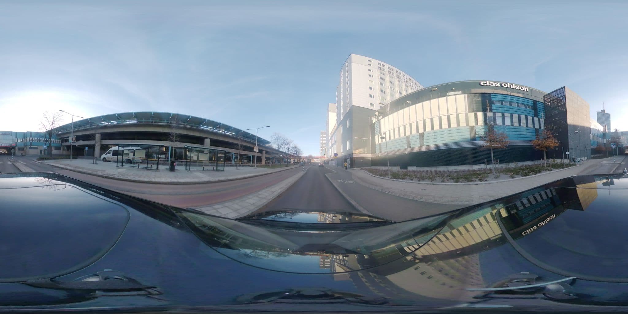 Street view near Stockholm Workpower Hotell & Restaurang, Kista — © bruno360 (CC BY-SA · Mapillary)