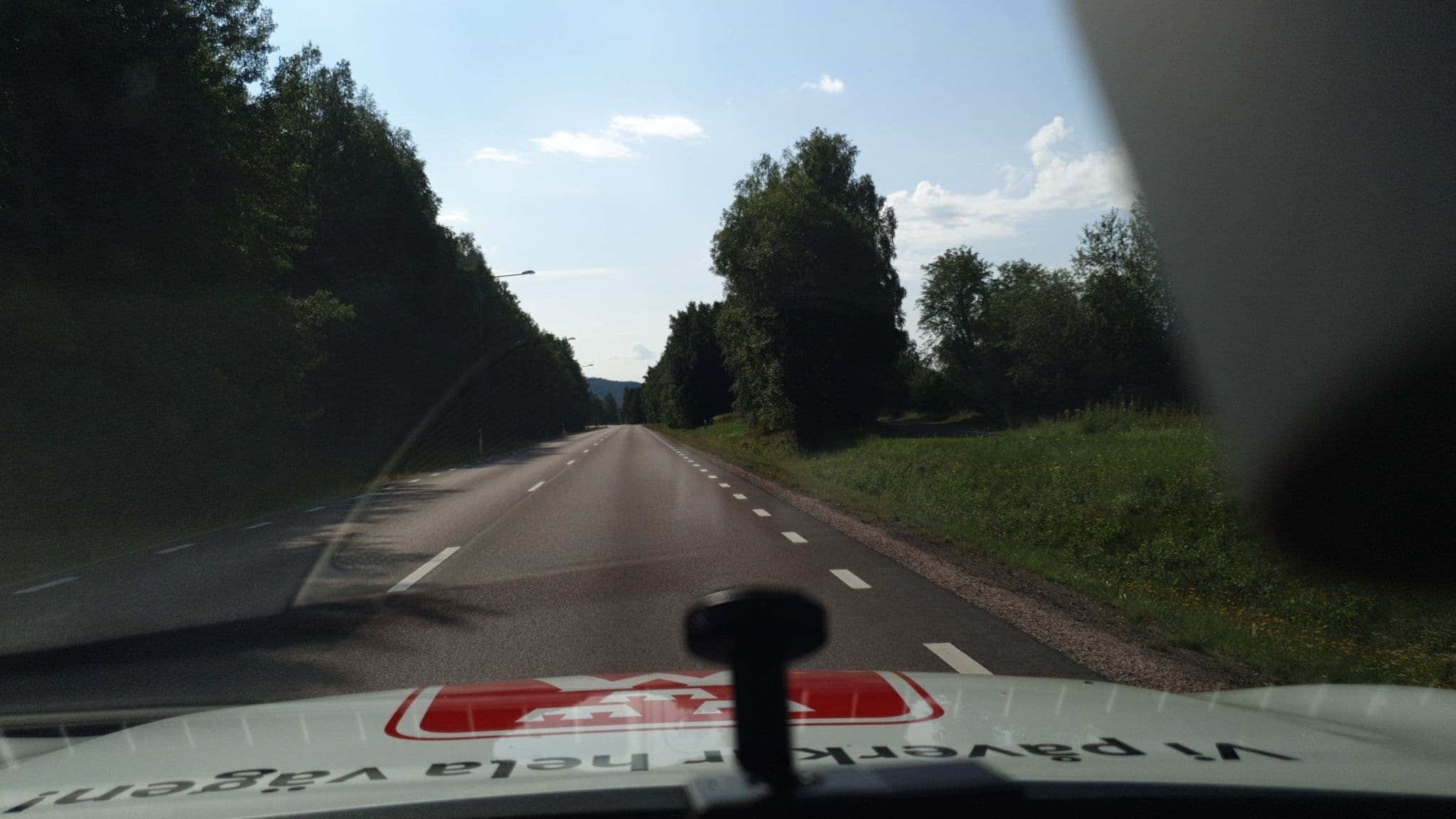 Street view near Värdshuset Lugnet, Malung — © roadroid (CC BY-SA · Mapillary)