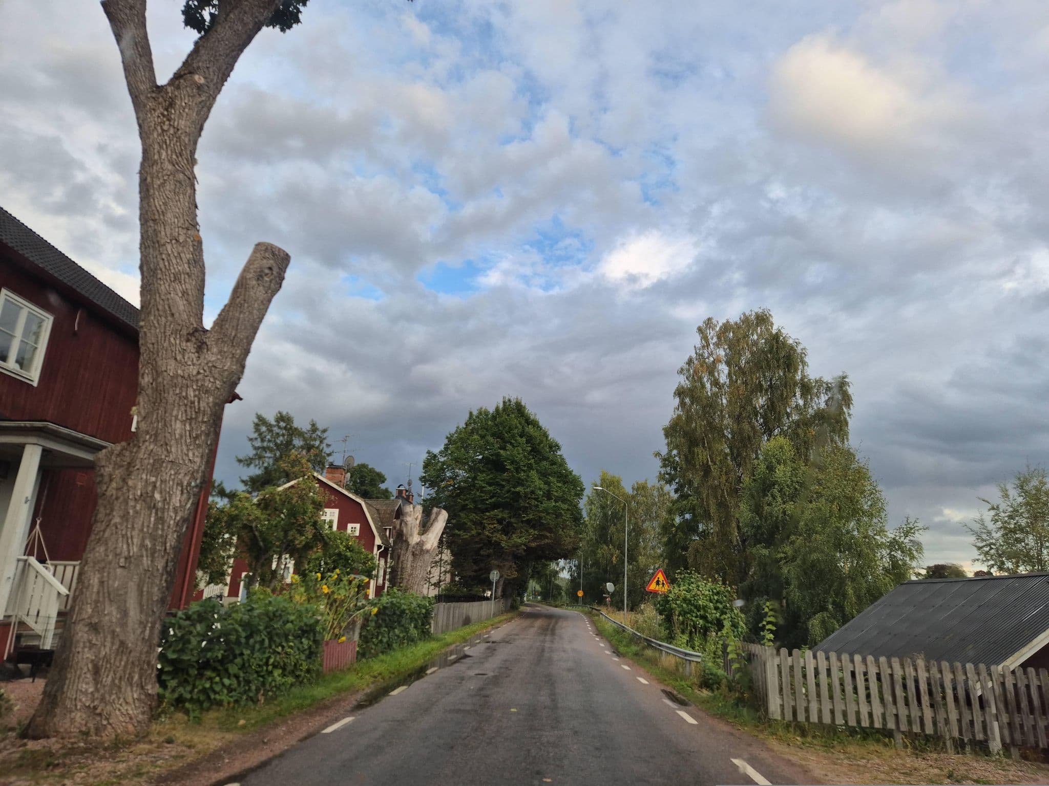 Street view near Petit Hotel, Långshyttan — © jopparn (CC BY-SA · Mapillary)