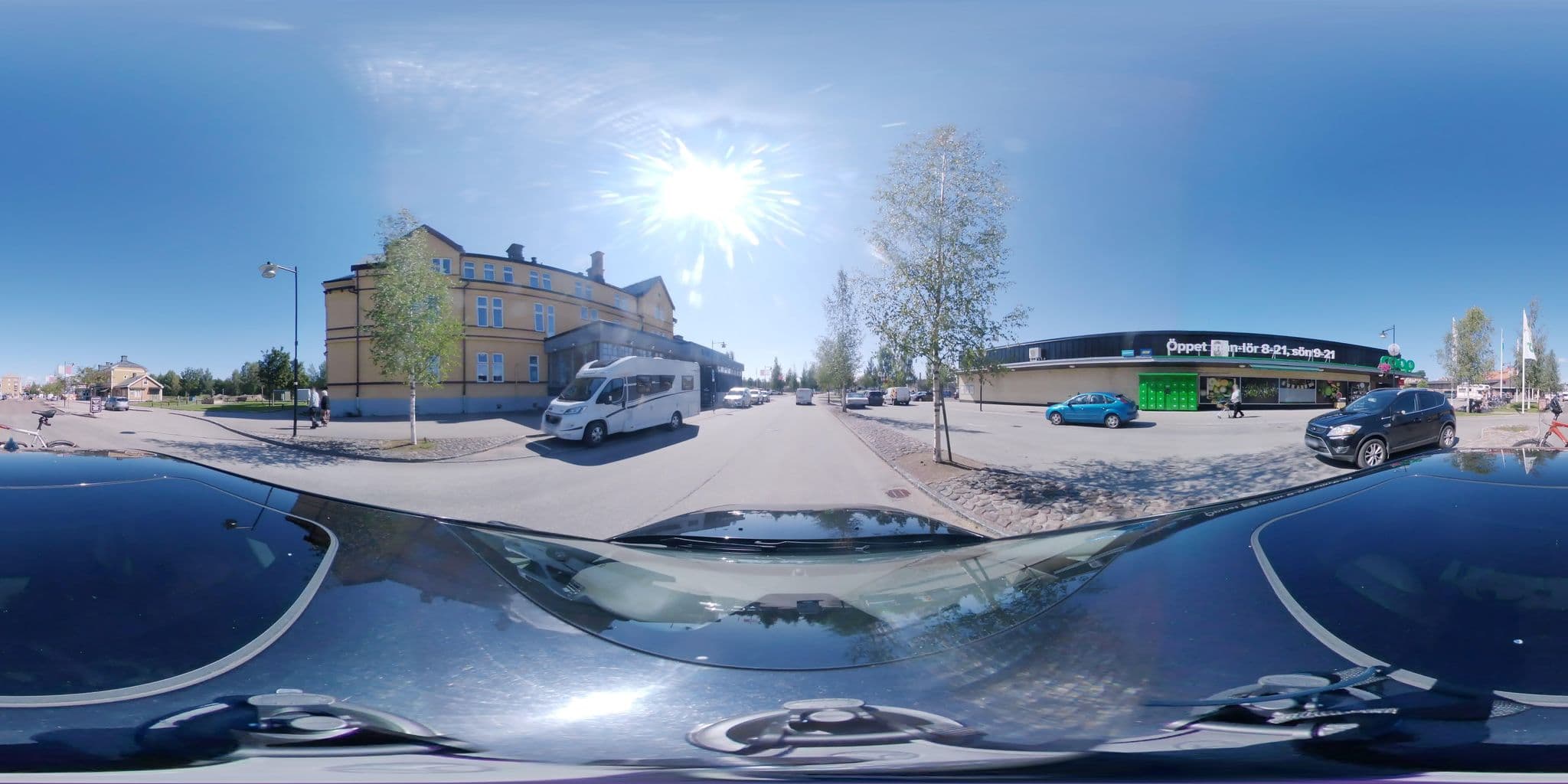 Street view near Orsa järnvägshotell, Orsa — © bruno360 (CC BY-SA · Mapillary)