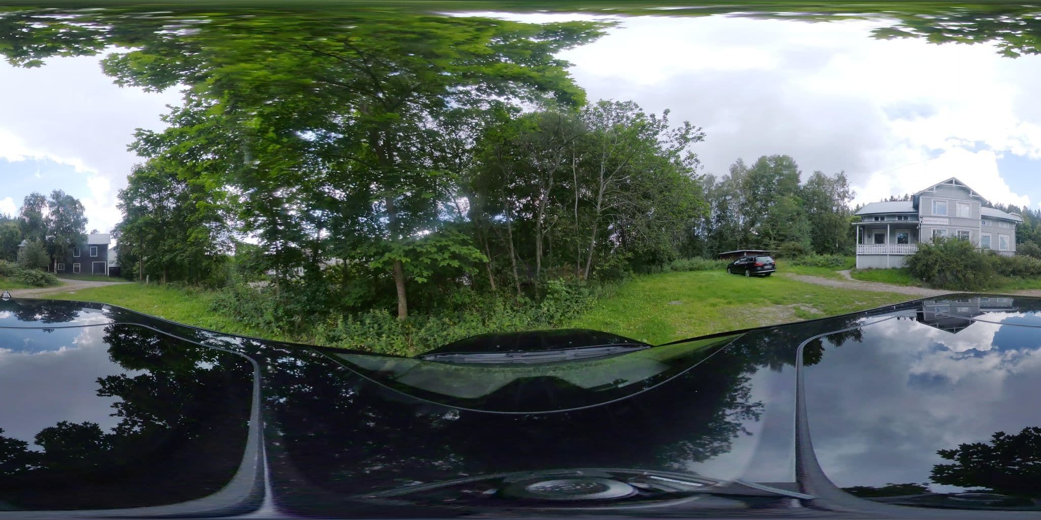 Street view near Berggårdens Gästgiveri, Gnarp — © bruno360 (CC BY-SA · Mapillary)