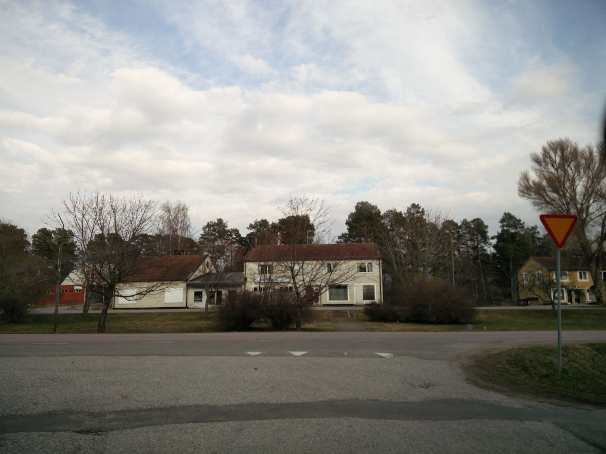Street view near Kustleden Vandrarhem, Bergsjö — © jorgbl (CC BY-SA · Mapillary)