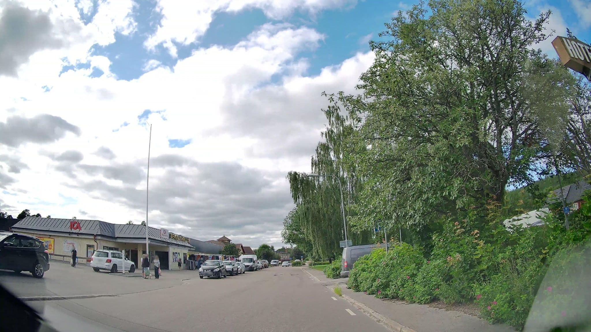 Street view near Bergsjö Hotell, Bergsjö — © bruno360 (CC BY-SA · Mapillary)