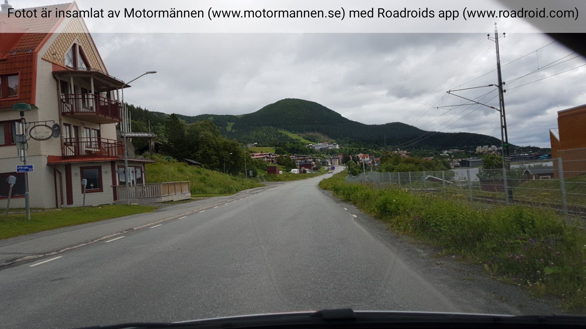 Street view near Draklandavillan, Åre — © roadroid (CC BY-SA · Mapillary)