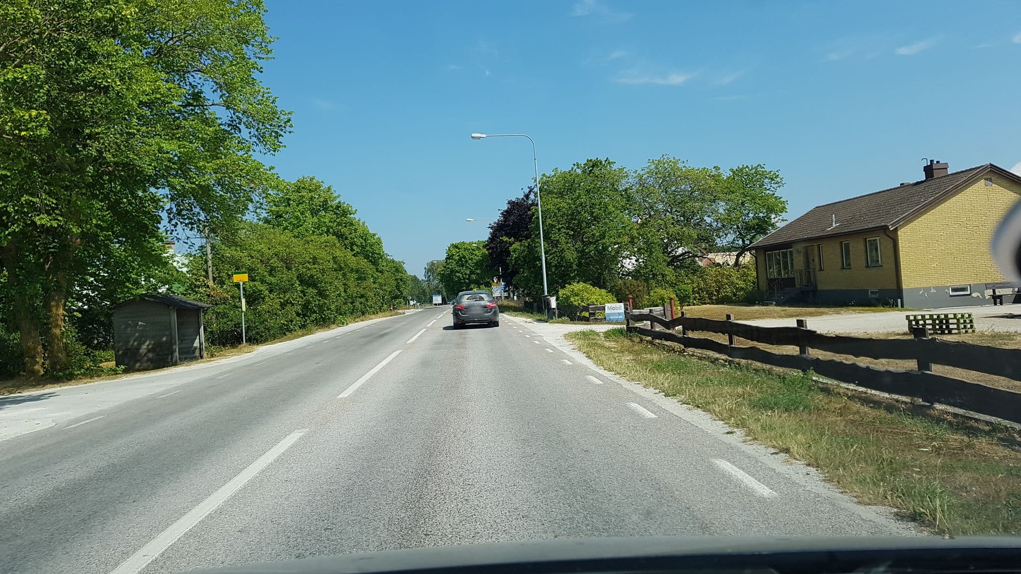 Street view near Stenkyrka Hotell & Restaurang, Visby — © bjornb (CC BY-SA · Mapillary)