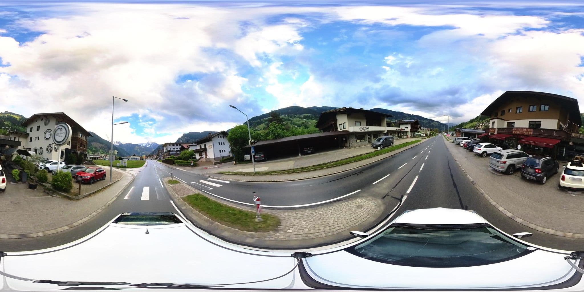 Street view near Emma's kleines Hotel, Ramsau im Zillertal — © osmplus_org (CC BY-SA · Mapillary)