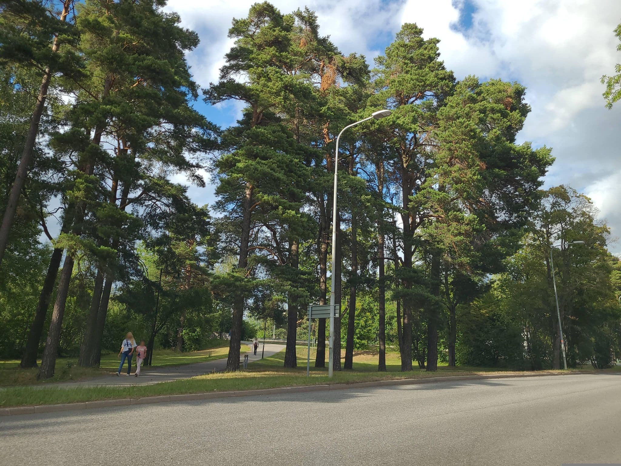 Street view near Häringe Slott, Jordbro — © jopparn (CC BY-SA · Mapillary)