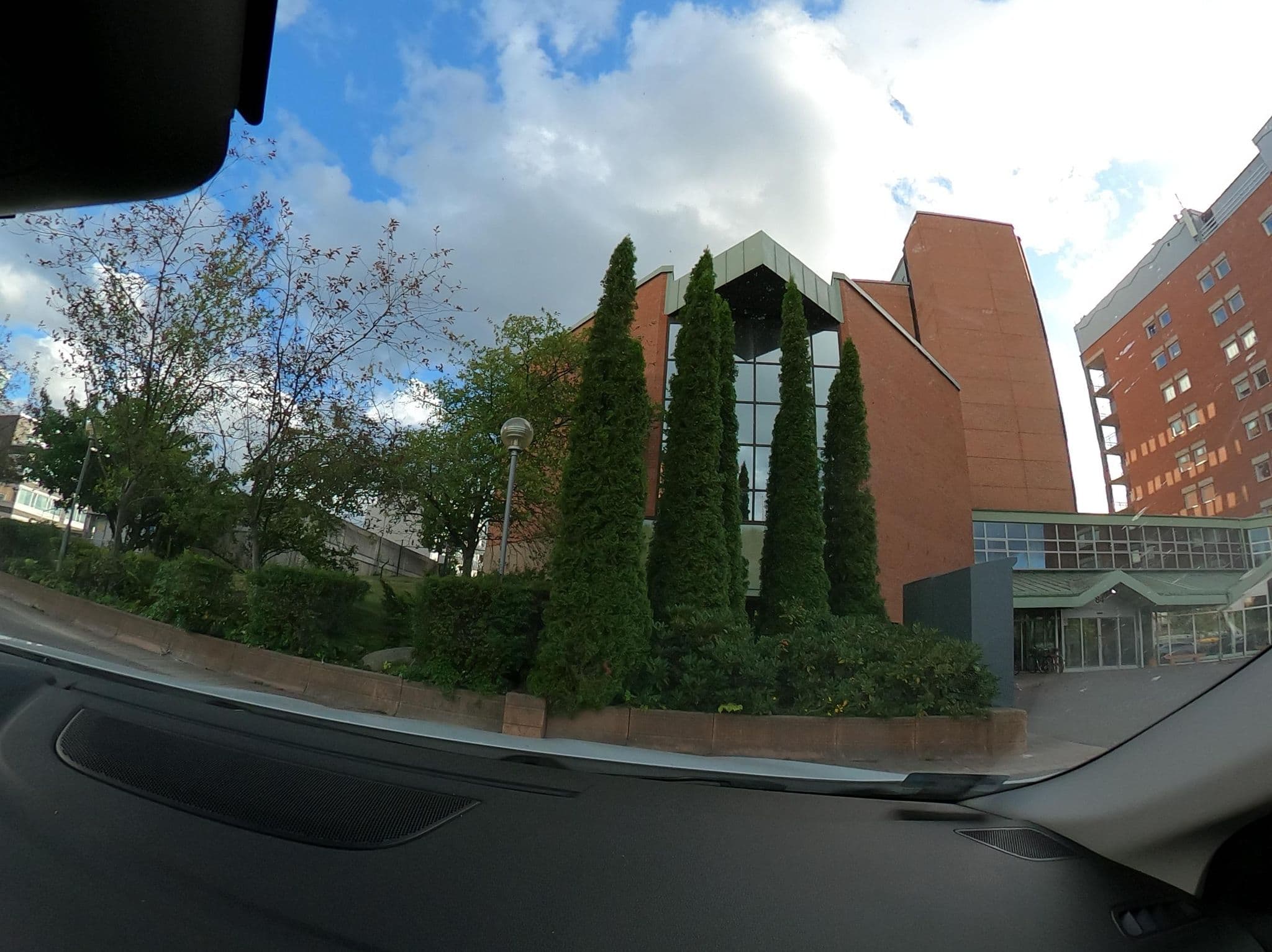 Street view near Sumaken, Södermalm — © vst (CC BY-SA · Mapillary)