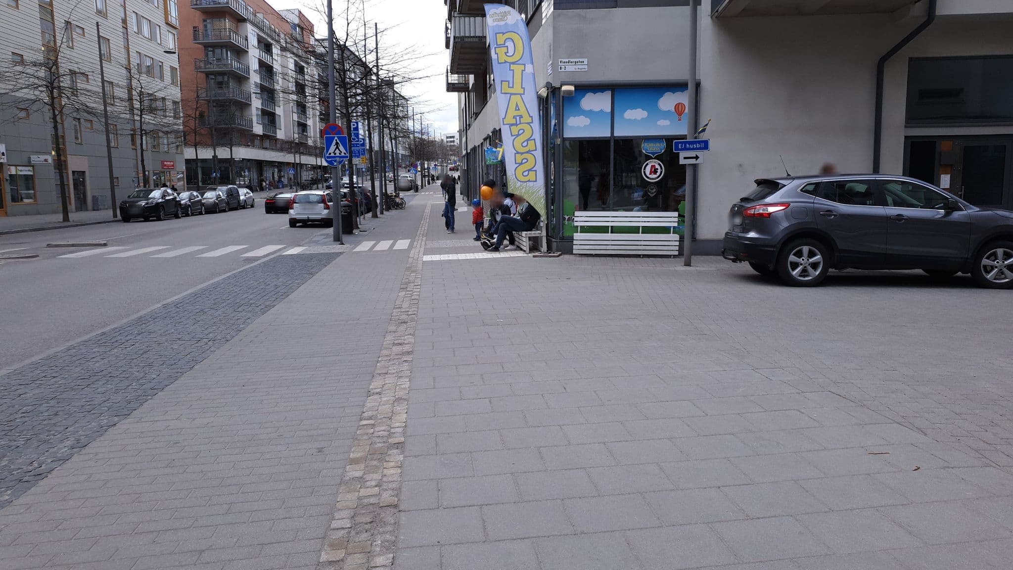 Street view near Cillas Vandrarhem, Årsta — © jopparn (CC BY-SA · Mapillary)