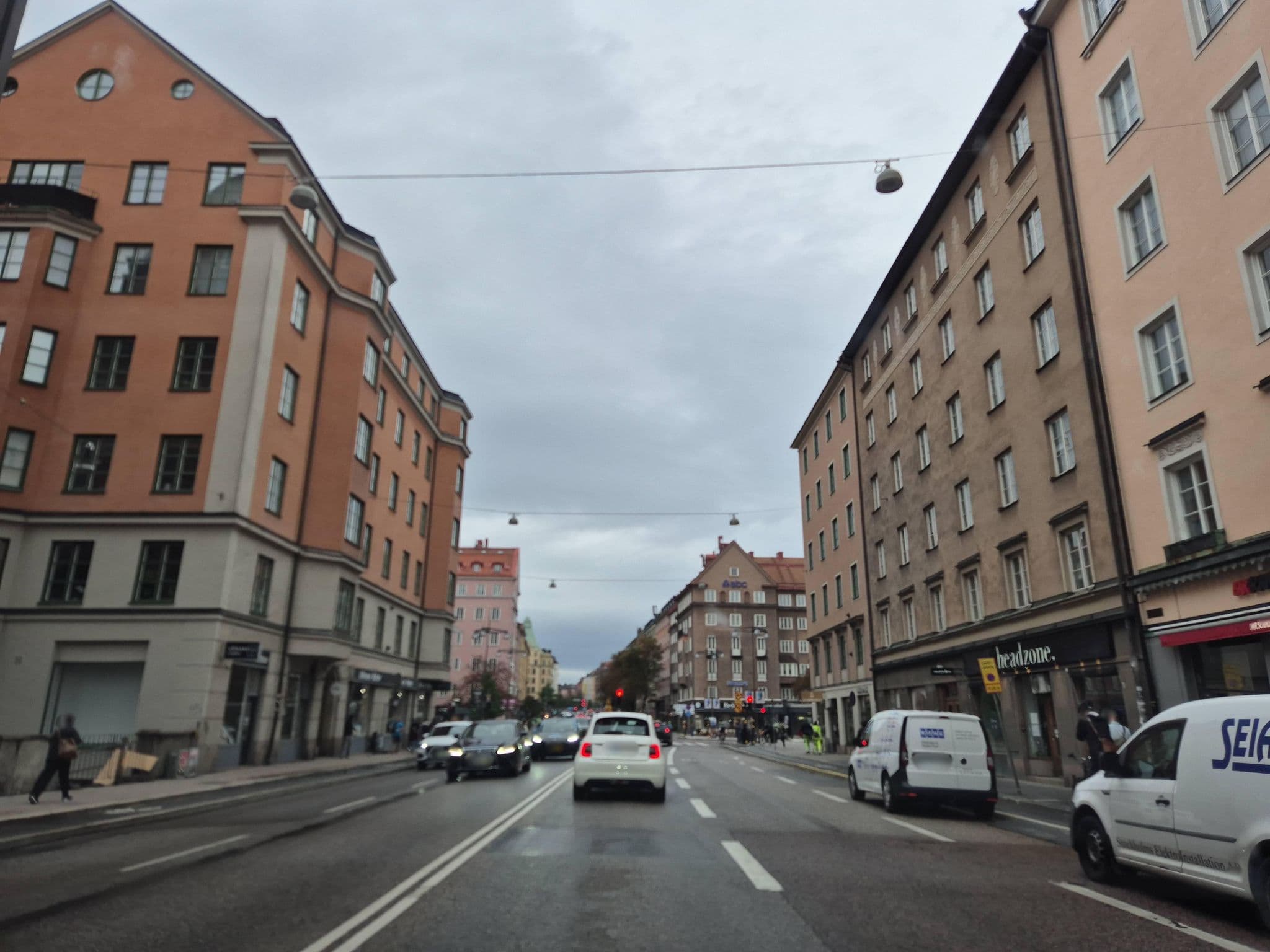 Street view near Hotell Sandström, Kungsholmen — © jopparn (CC BY-SA · Mapillary)