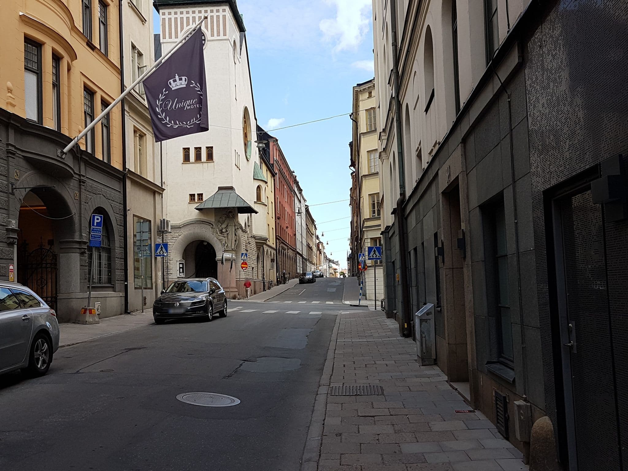 Street view near 2kronor City Hotel, Kungsholmen — © jopparn (CC BY-SA · Mapillary)