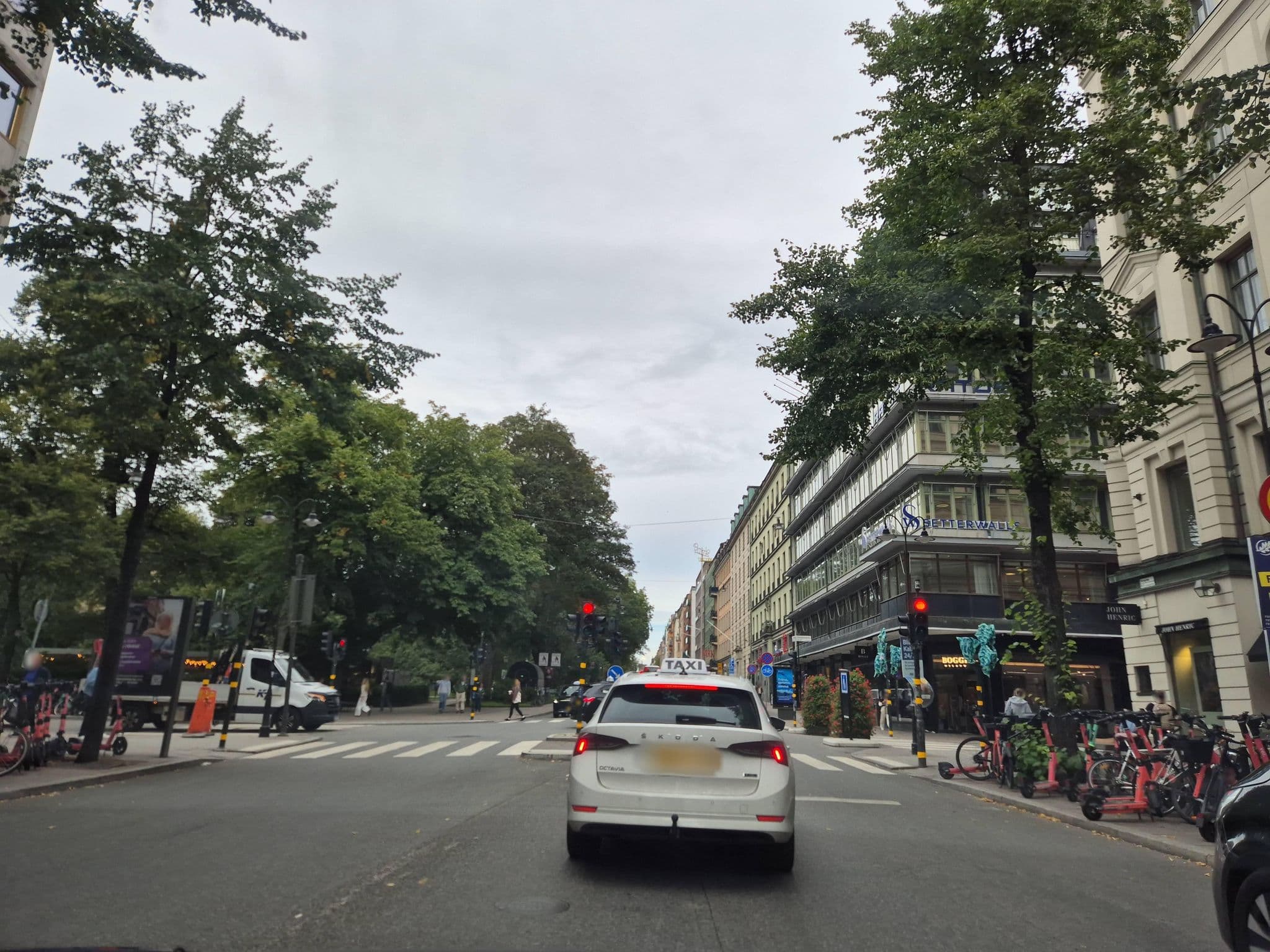 Street view near Scandic Anglais, Östermalm — © jopparn (CC BY-SA · Mapillary)