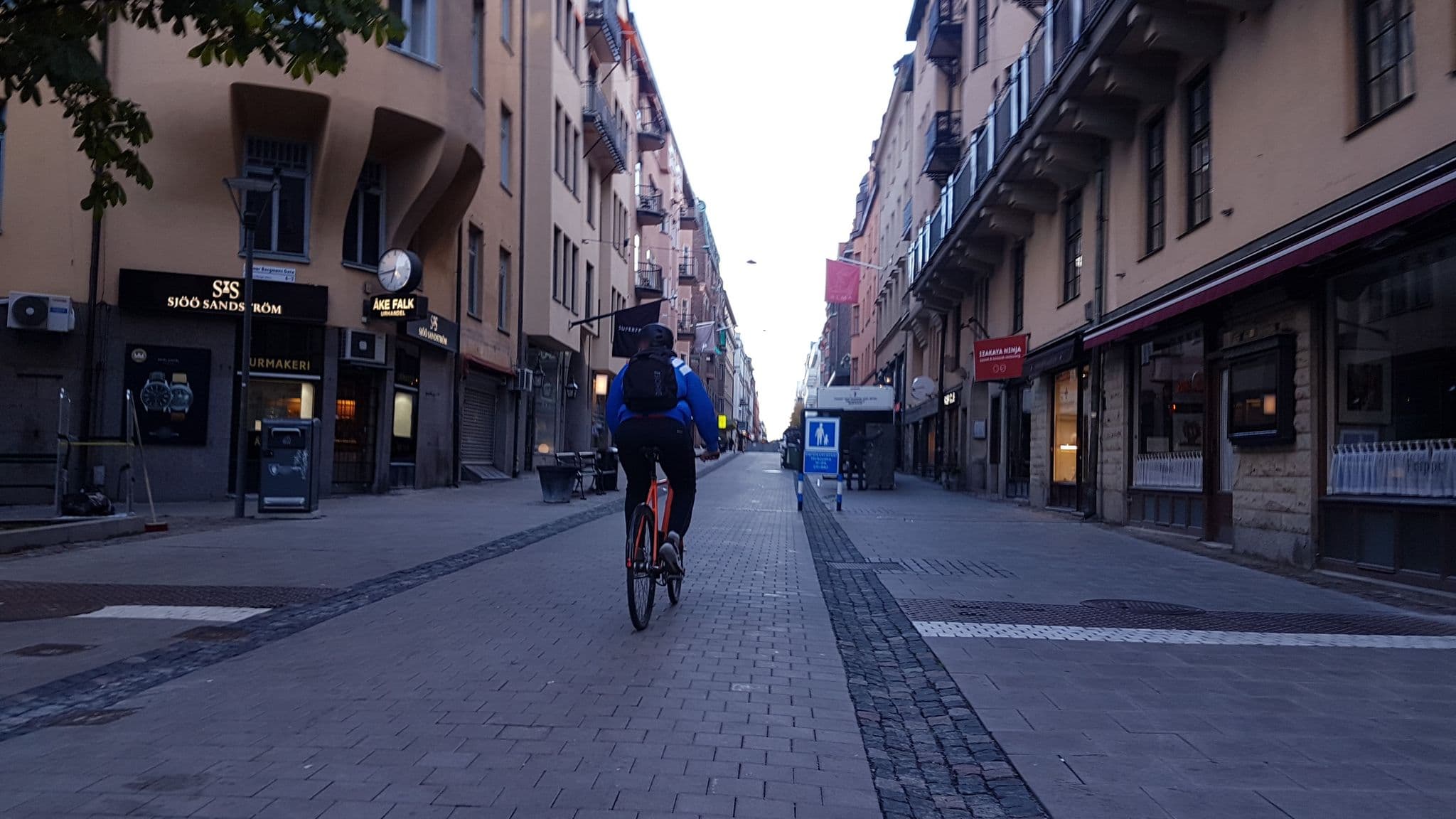Street view near Hotell Örnsköld, Stockholm — © haxpett (CC BY-SA · Mapillary)