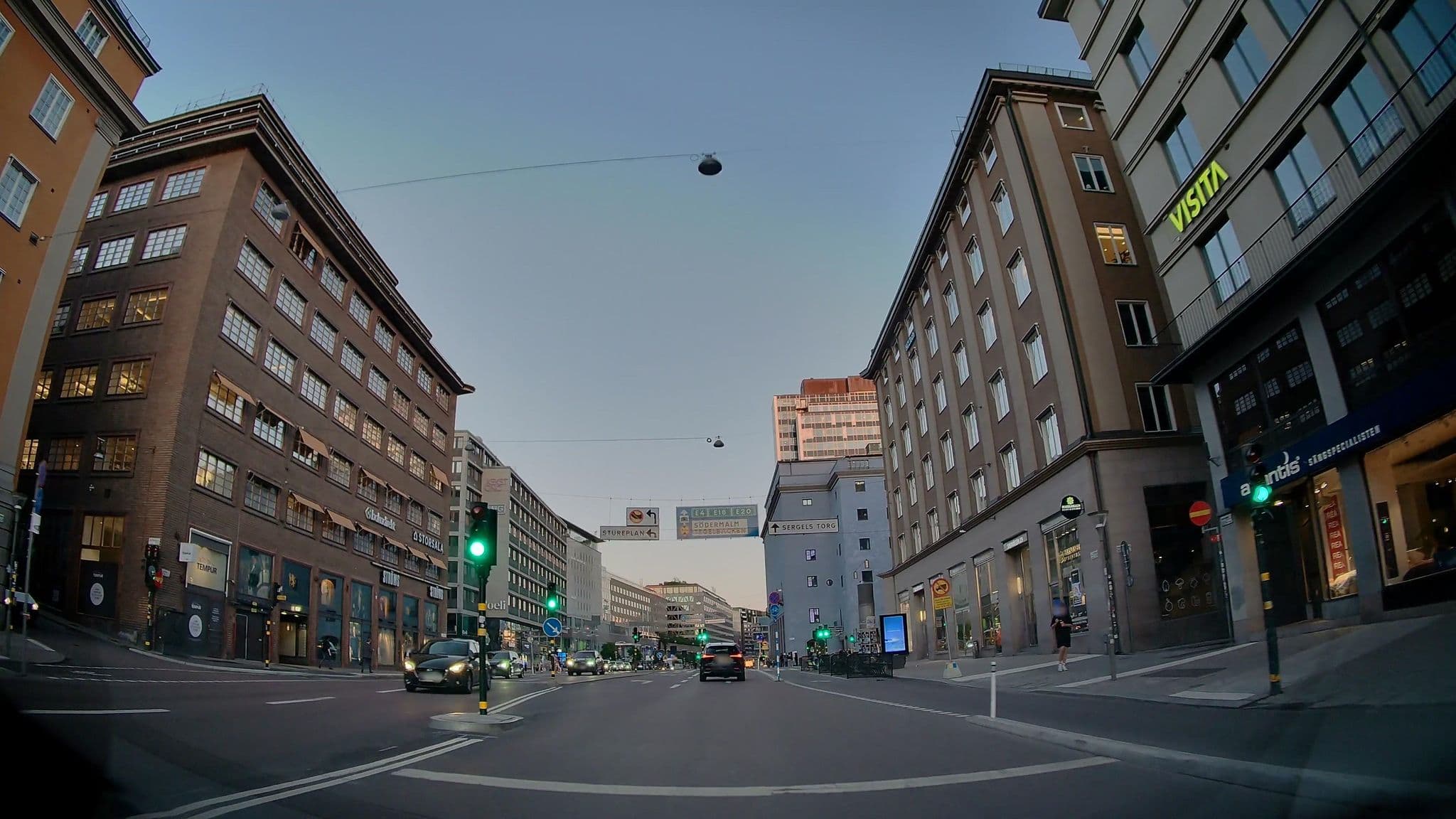 Street view near Utbildningsrådet för Hotell O Restauranger, Stockholm — © bruno360 (CC BY-SA · Mapillary)