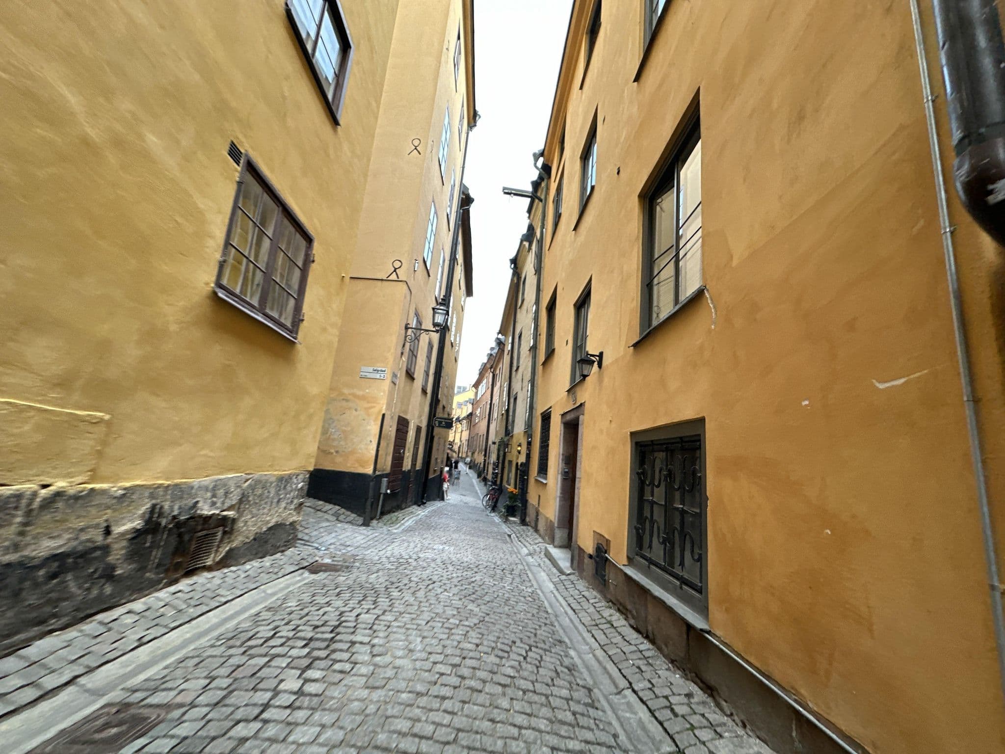 Street view near Executive Living Old Town Unique, Gamla Stan — © quickness805 (CC BY-SA · Mapillary)