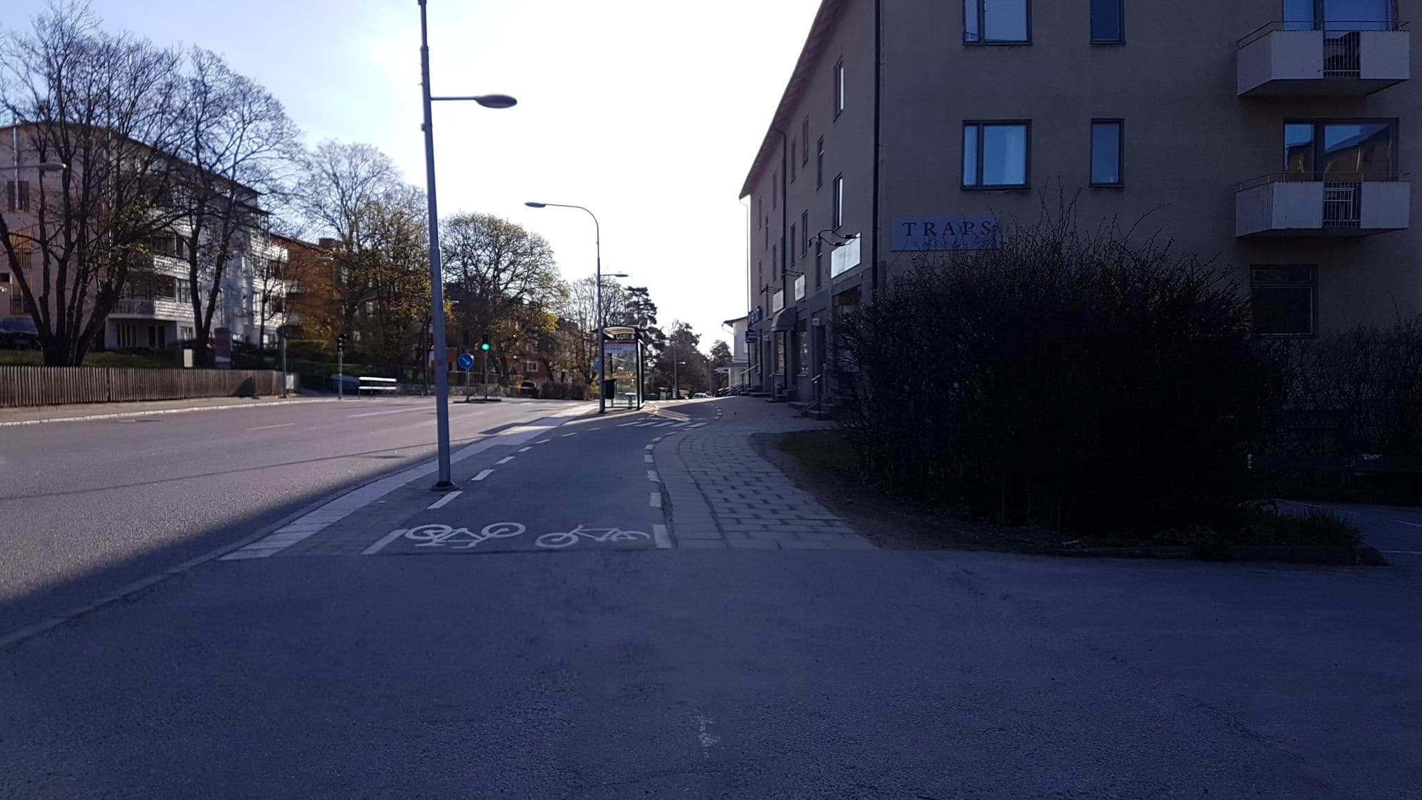 Street view near Alfa hotel, rese och reklambyrå, Lidingö — © haxpett (CC BY-SA · Mapillary)