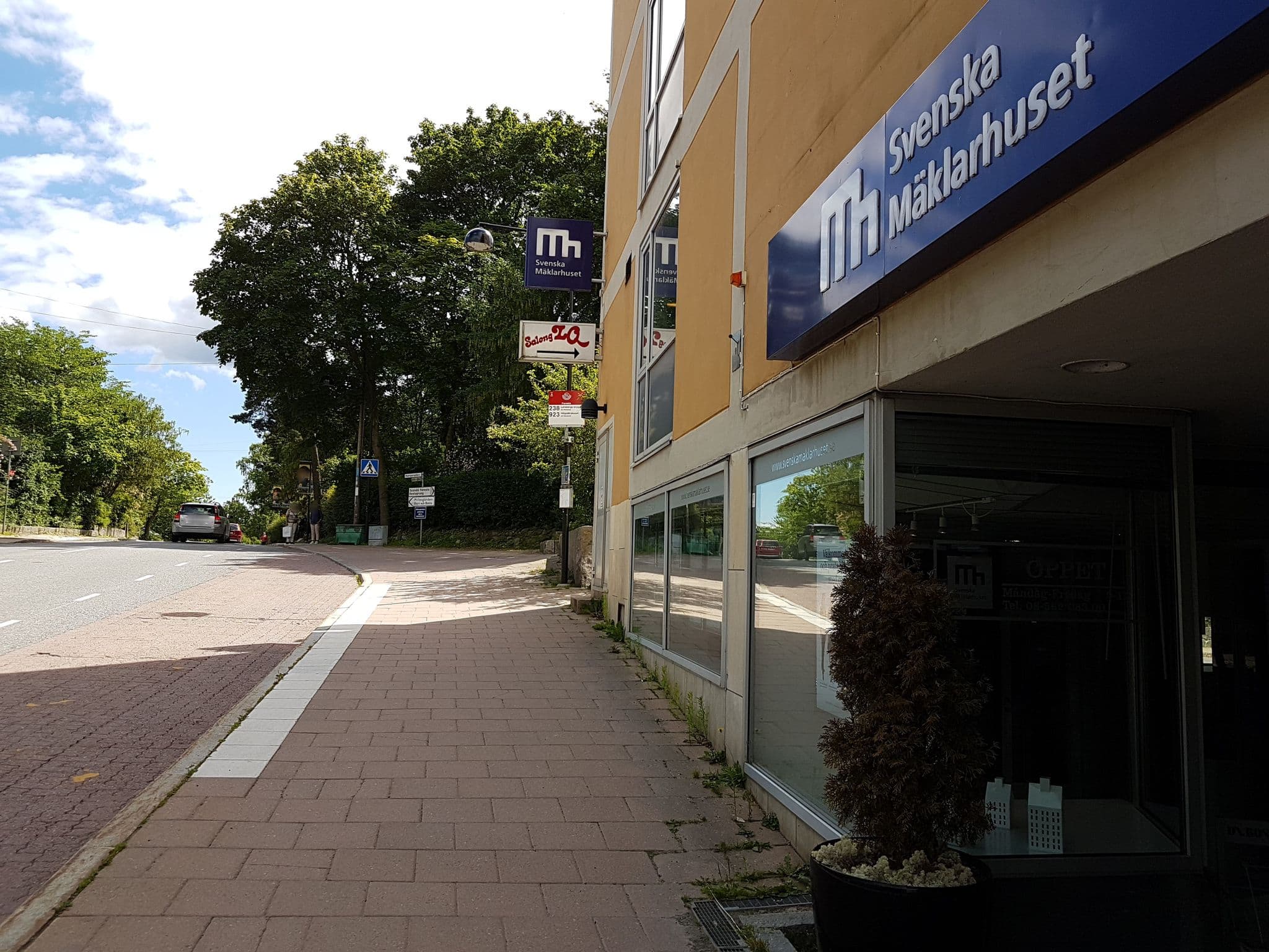 Street view near Scandic Foresta, Lidingö — © jopparn (CC BY-SA · Mapillary)