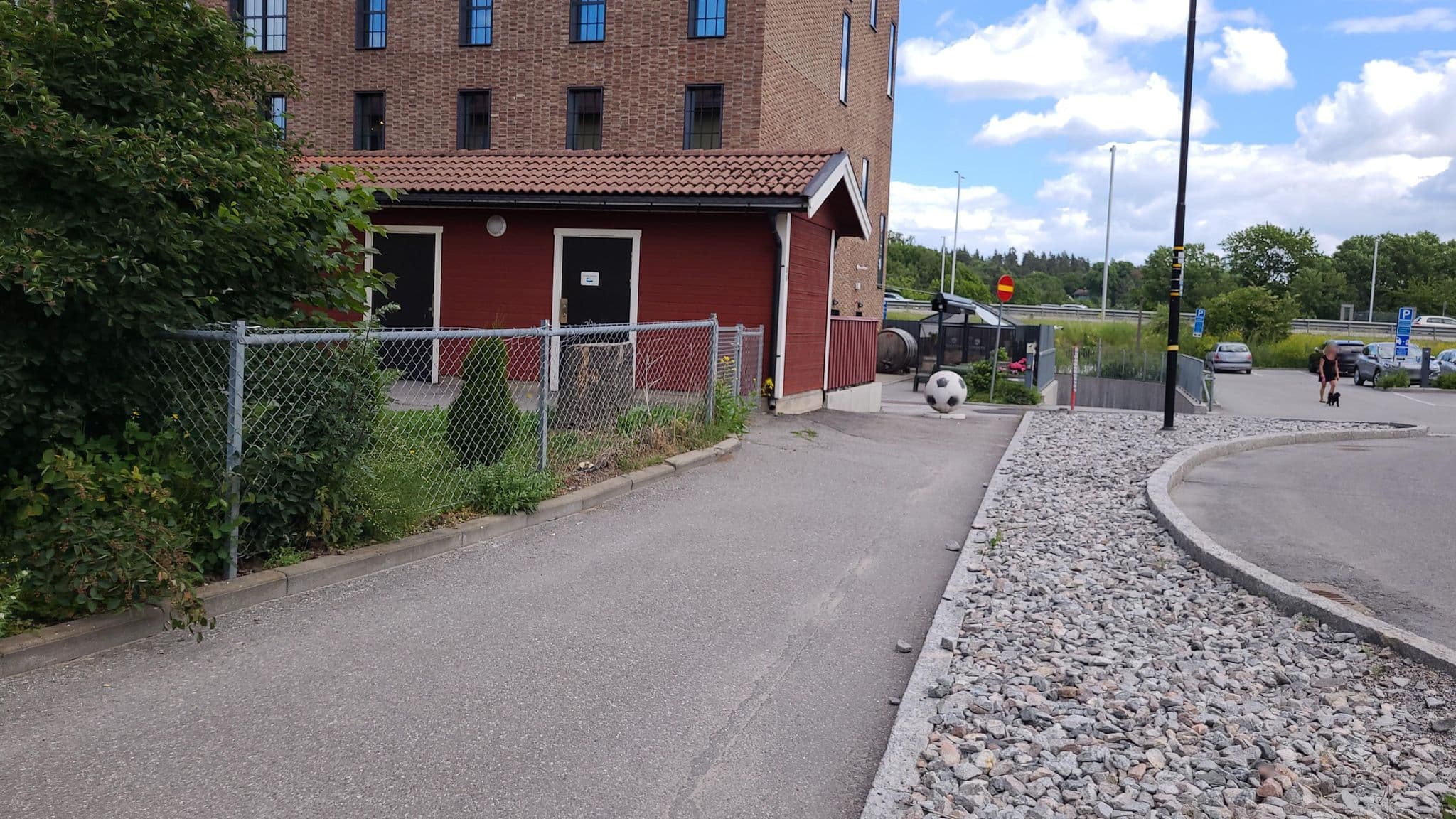 Street view near Star Management, Bergshamra — © jopparn (CC BY-SA · Mapillary)