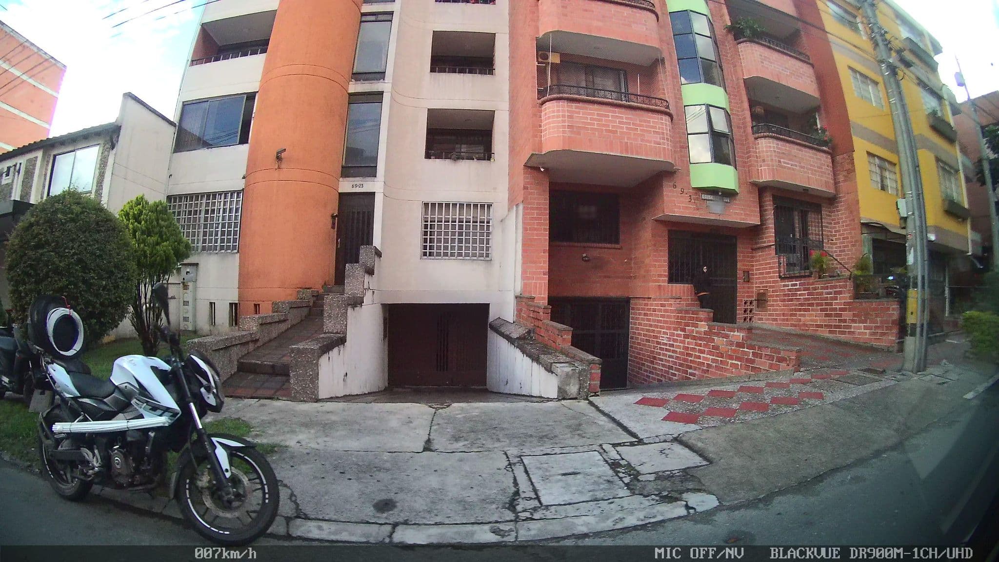 Street view near Hostal Medellin, Medellín