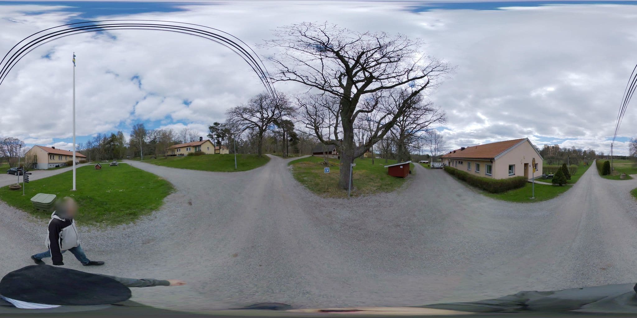 Street view near Bogesundslotts Vandrarhem, Vaxholm — © bruno360 (CC BY-SA · Mapillary)