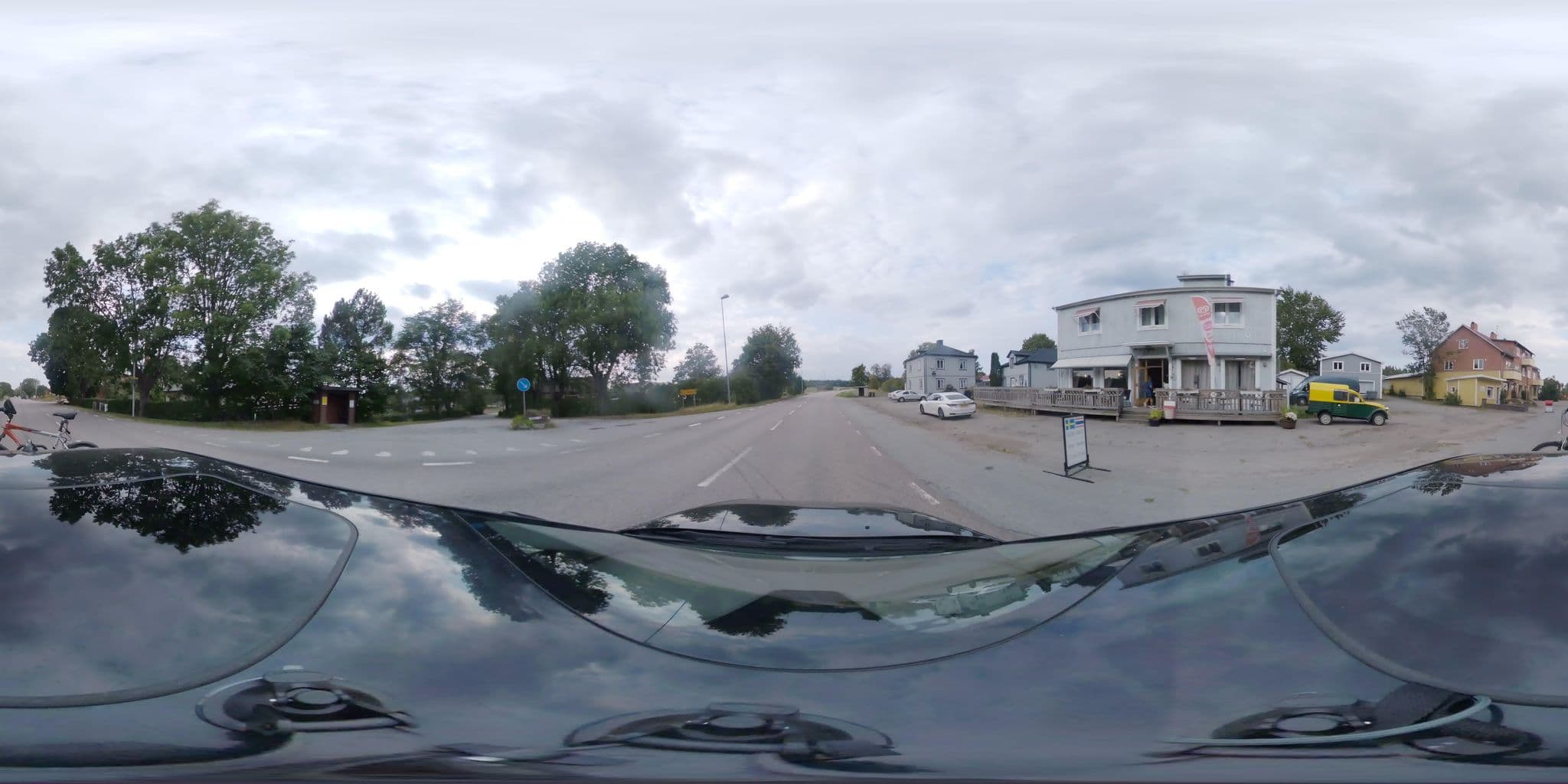 Street view near Norrskedika Hotell-Gamla Järnhandeln, Östhammar — © bruno360 (CC BY-SA · Mapillary)