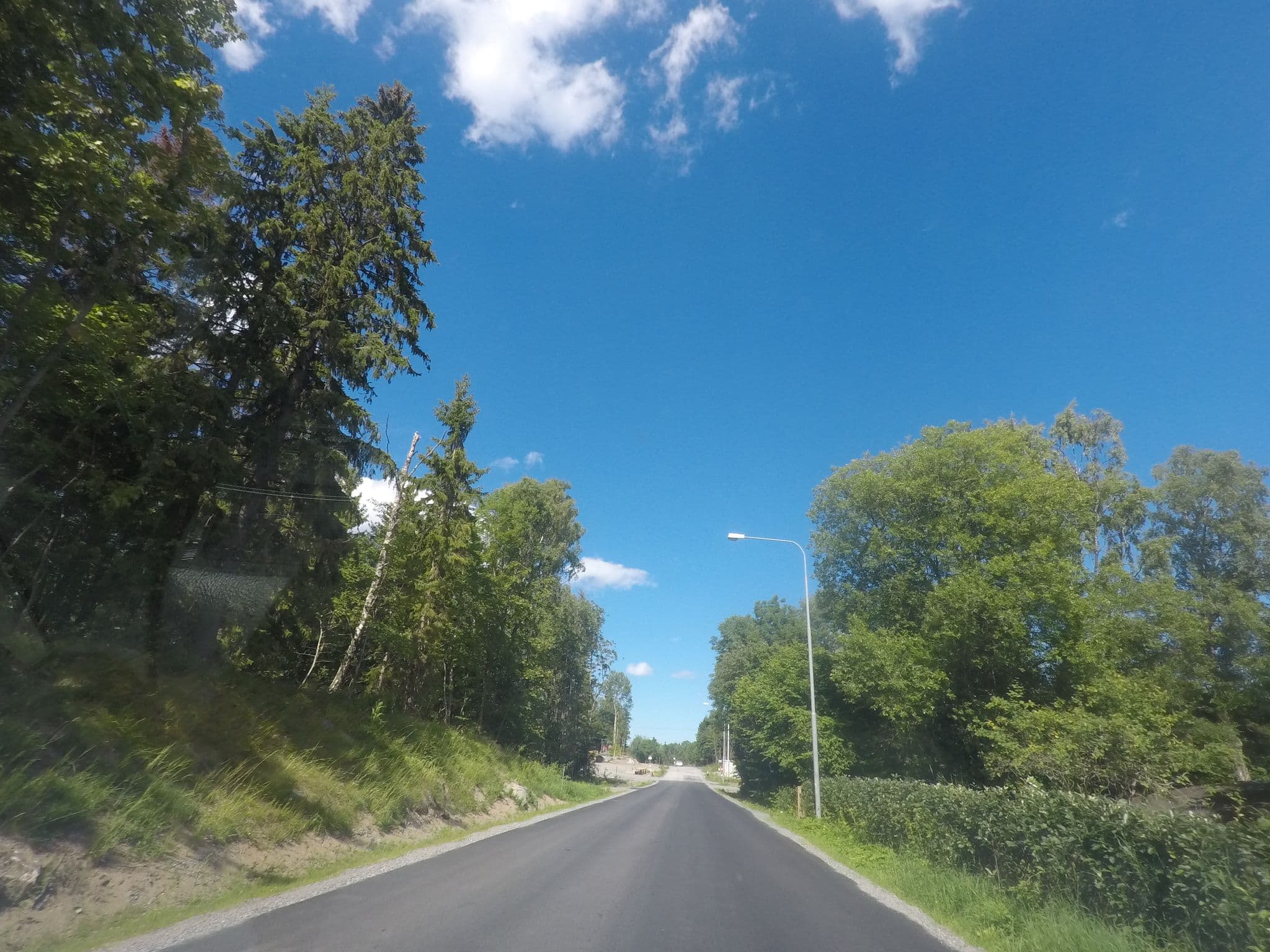 Street view near Pensionat Solgården B&B, Hallstavik — © msamme (CC BY-SA · Mapillary)