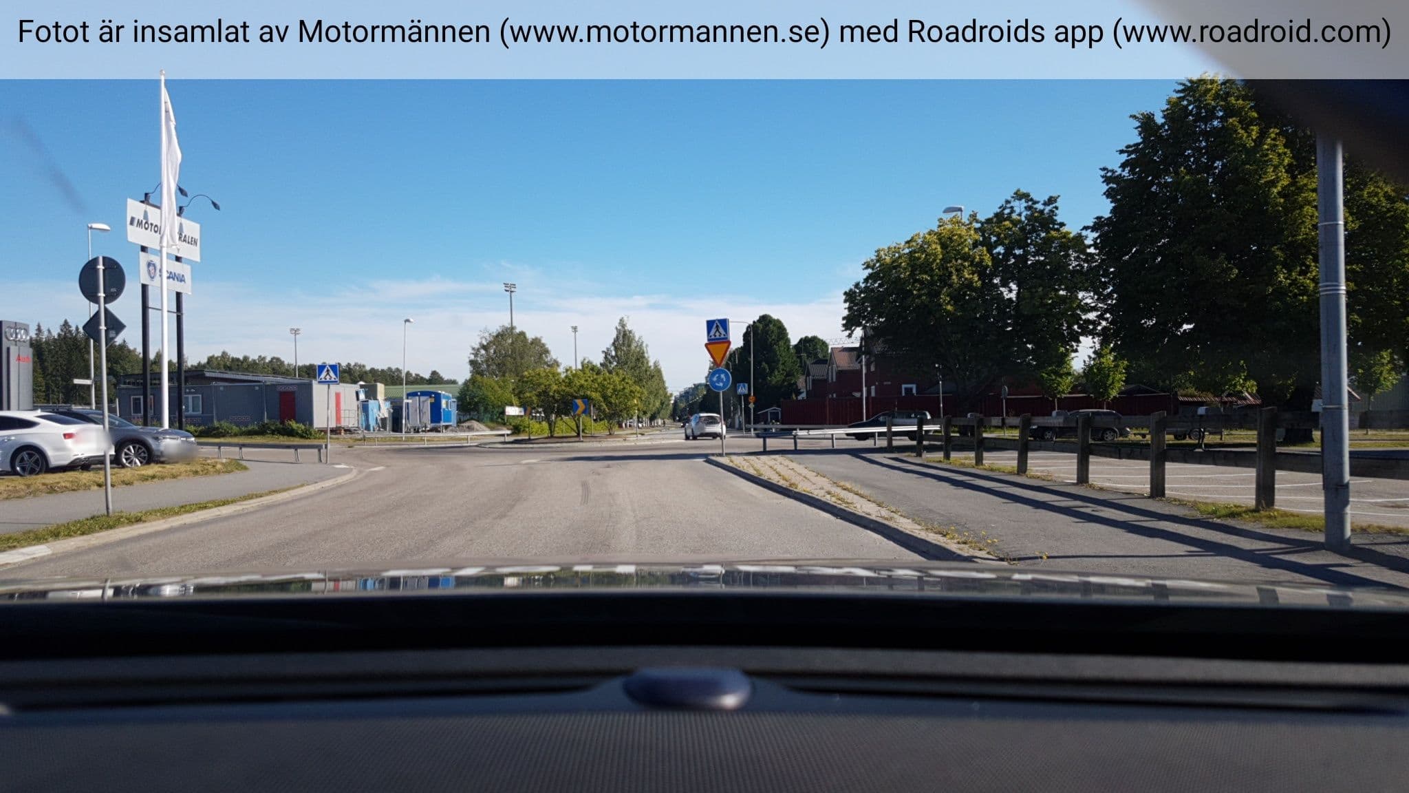 Street view near OK Hotell / Your Hotell, Umeå — © roadroid (CC BY-SA · Mapillary)