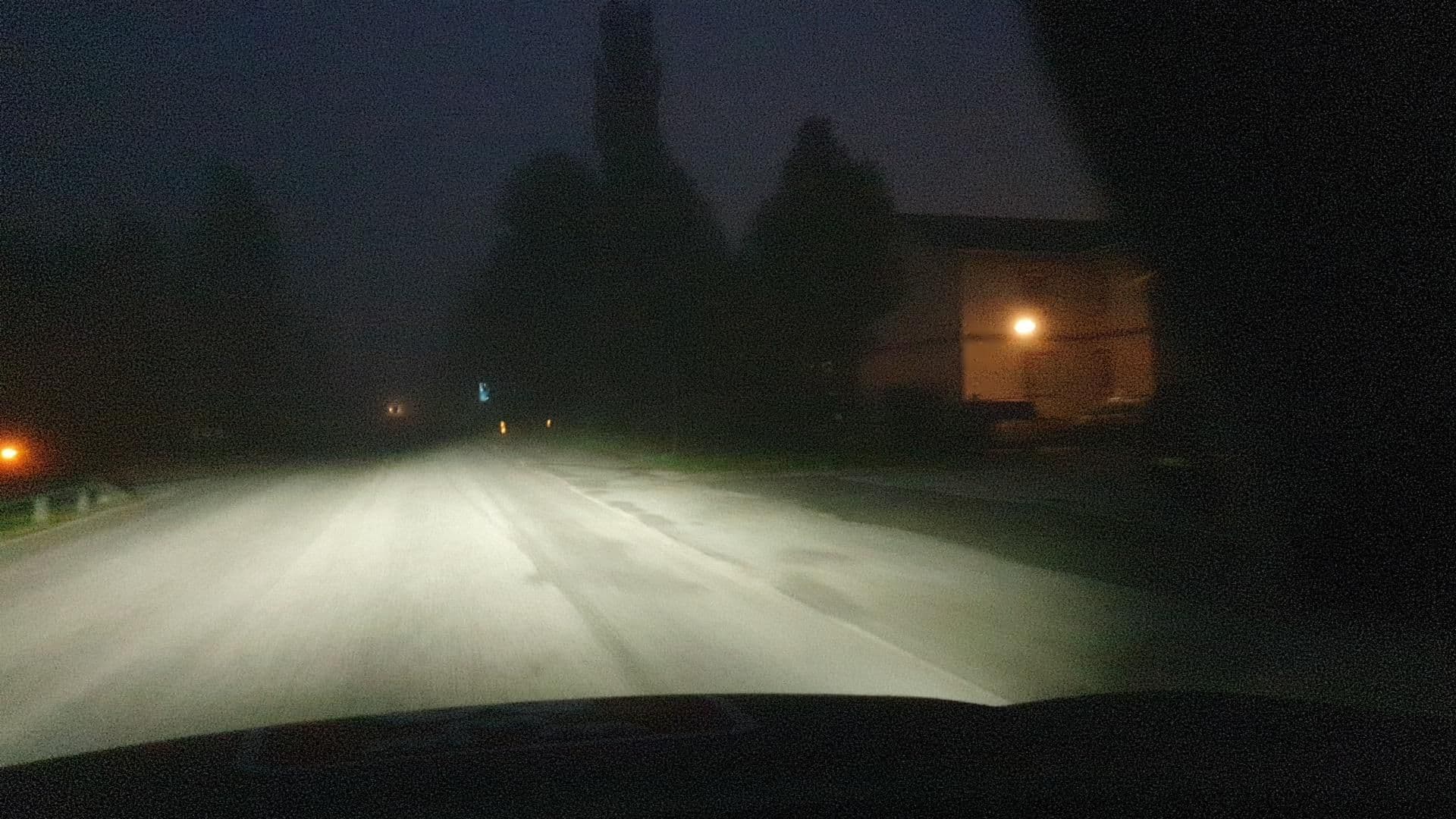 Street view near Vojmådalens Stuguthyrning, Örnsköldsvik — © roadroid (CC BY-SA · Mapillary)