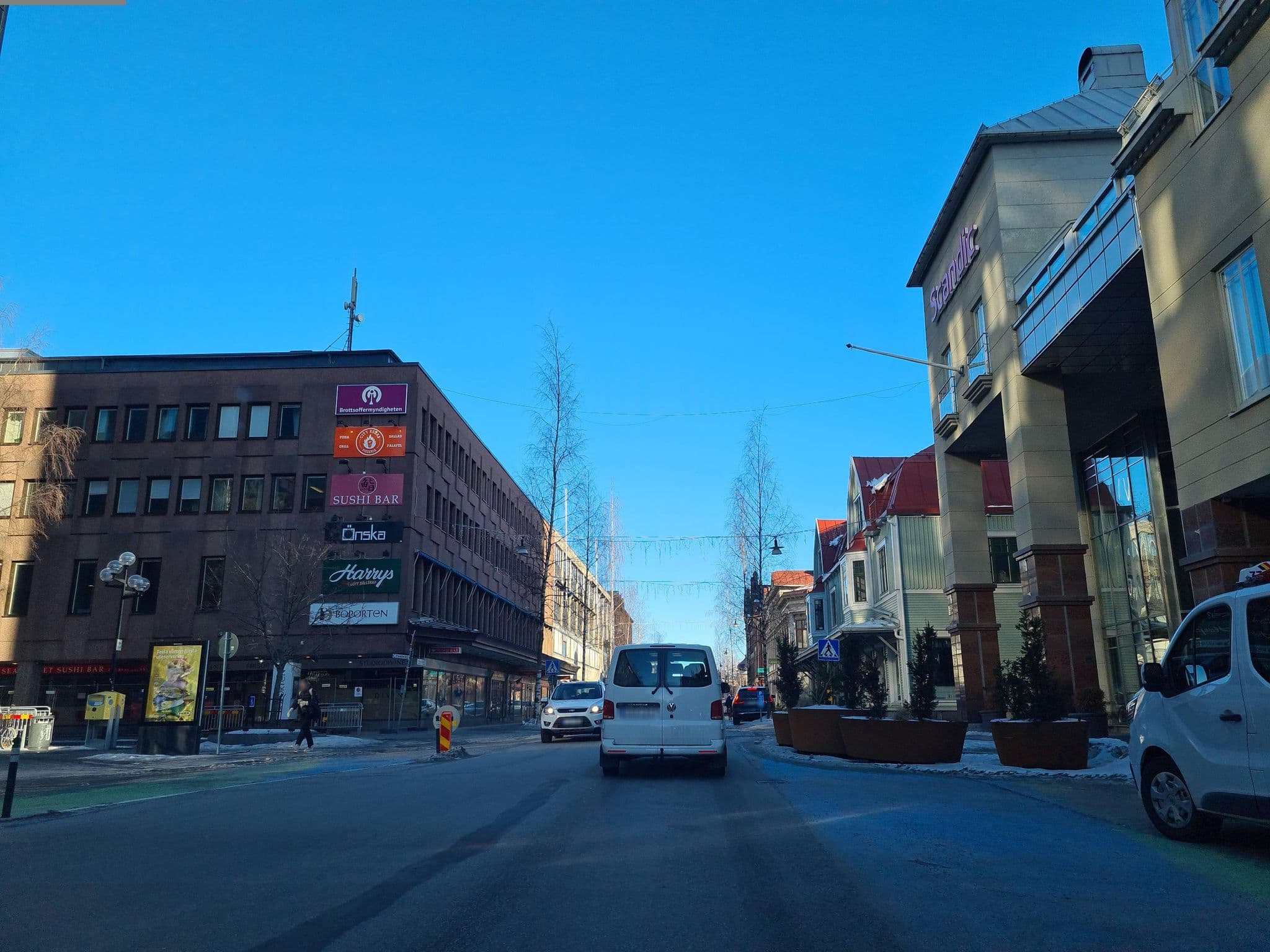 Street view near Scandic Plaza Umeå, Umeå — © kino (CC BY-SA · Mapillary)