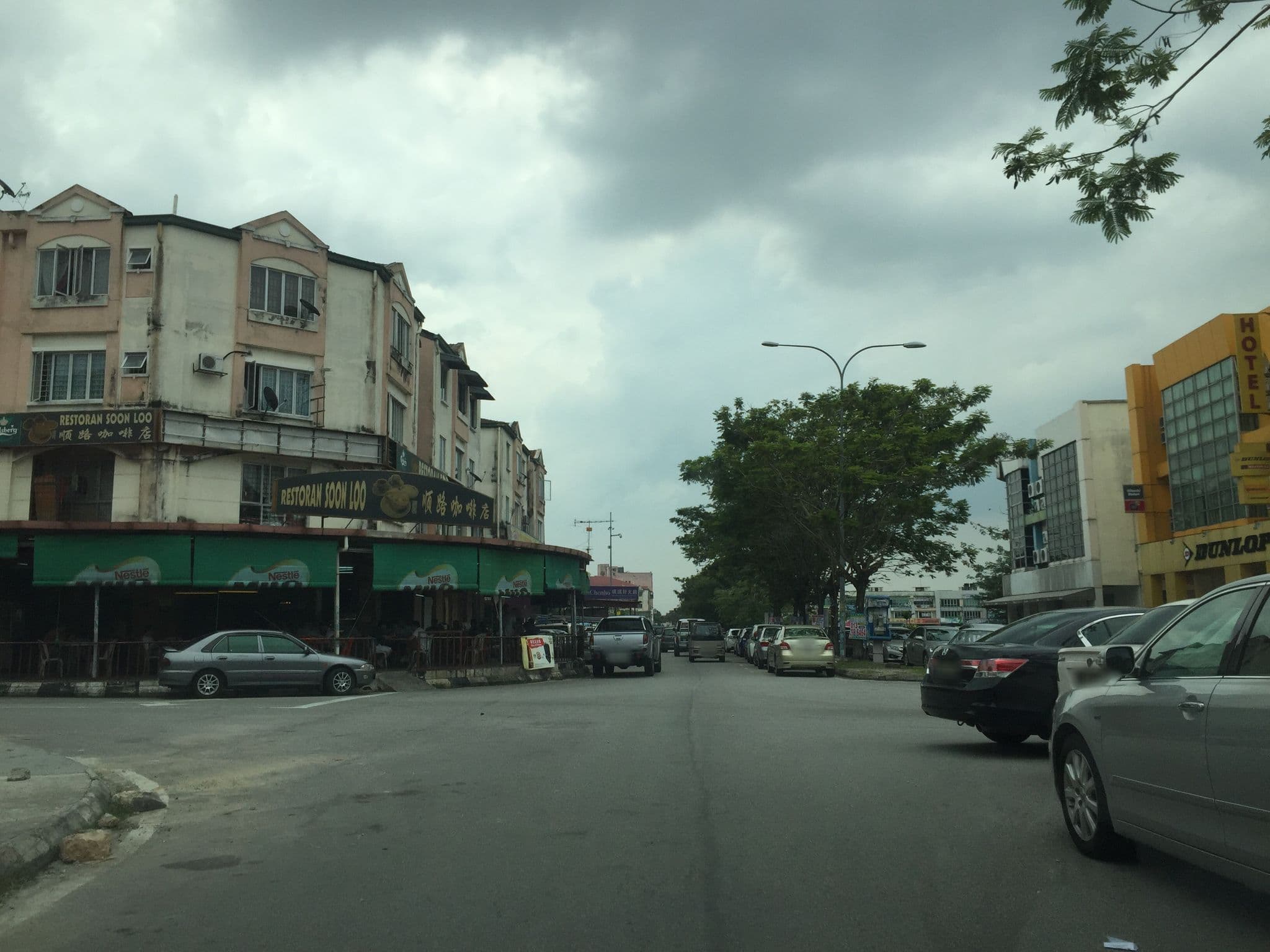 Street view near Hotel Wonderful, Pandamaran — © riblit (CC BY-SA · Mapillary)