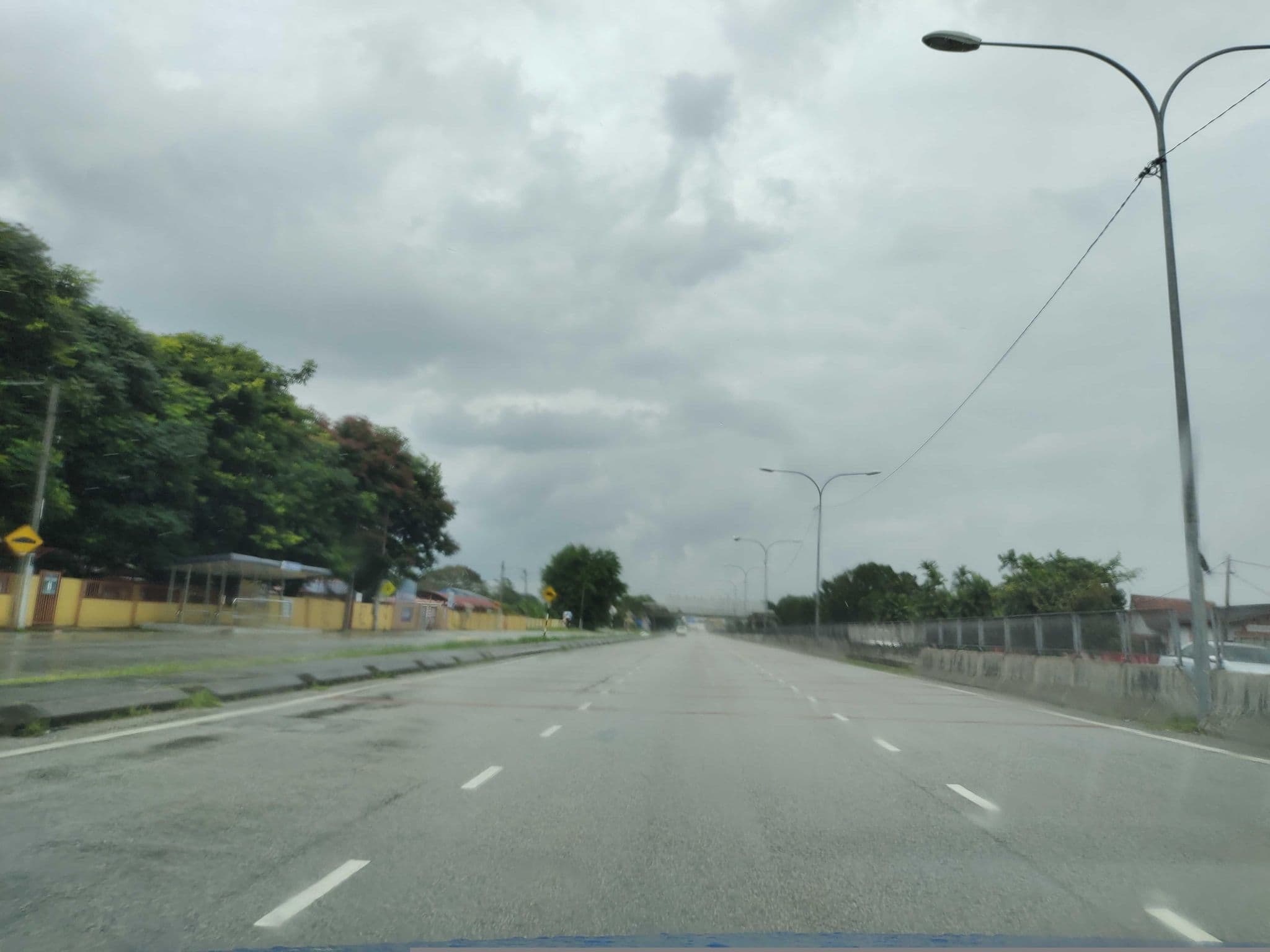 Street view near Crystal Crown Harbour View Hotel Port Klang, Pandamaran — © zh9567 (CC BY-SA · Mapillary)