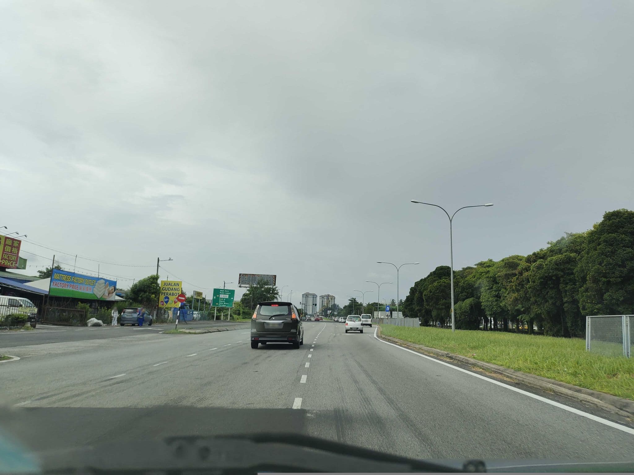Street view near talent hotel, Pandamaran — © zh9567 (CC BY-SA · Mapillary)