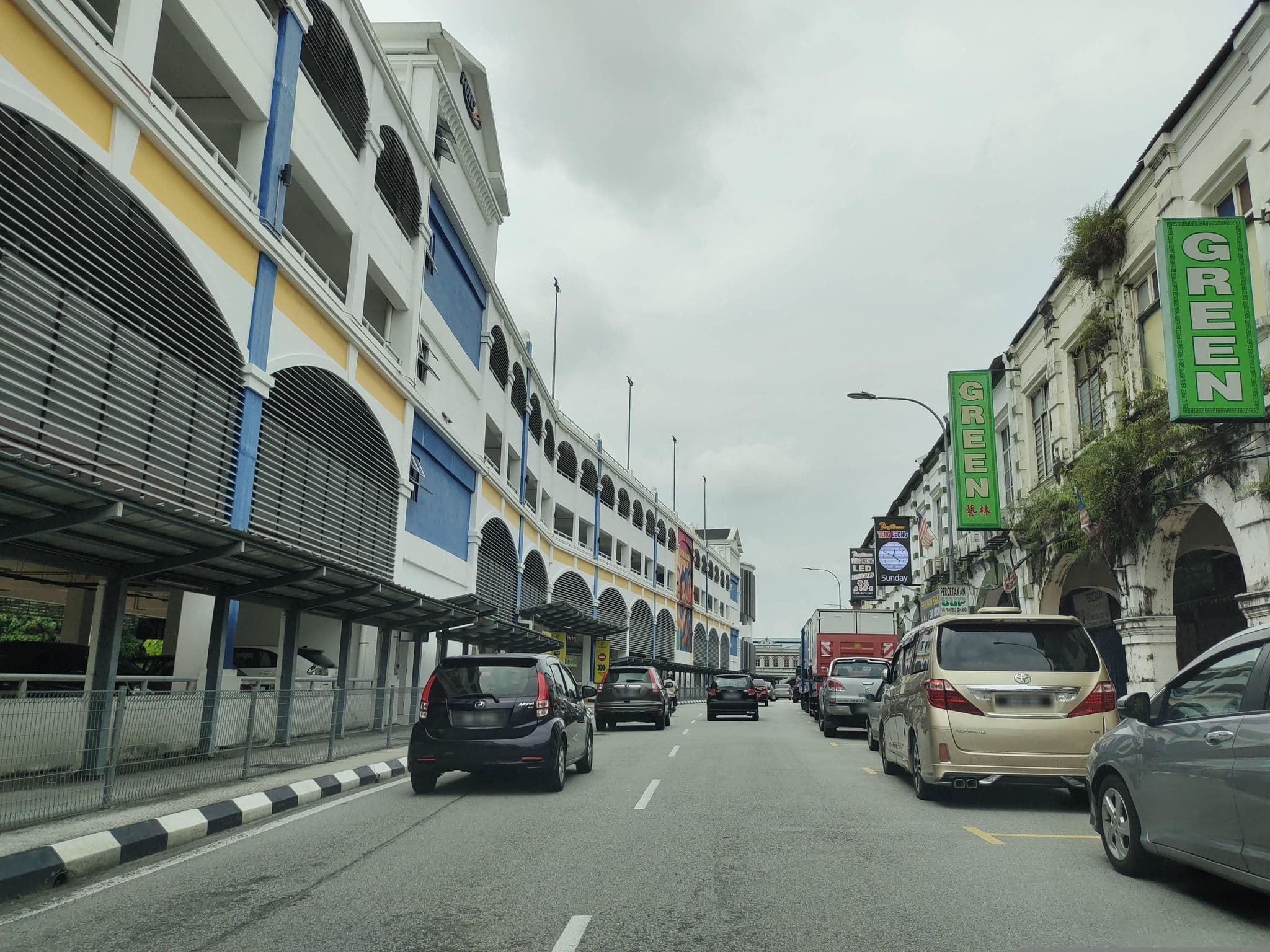 Street view near Play Coshtel, Klang — © zh9567 (CC BY-SA · Mapillary)