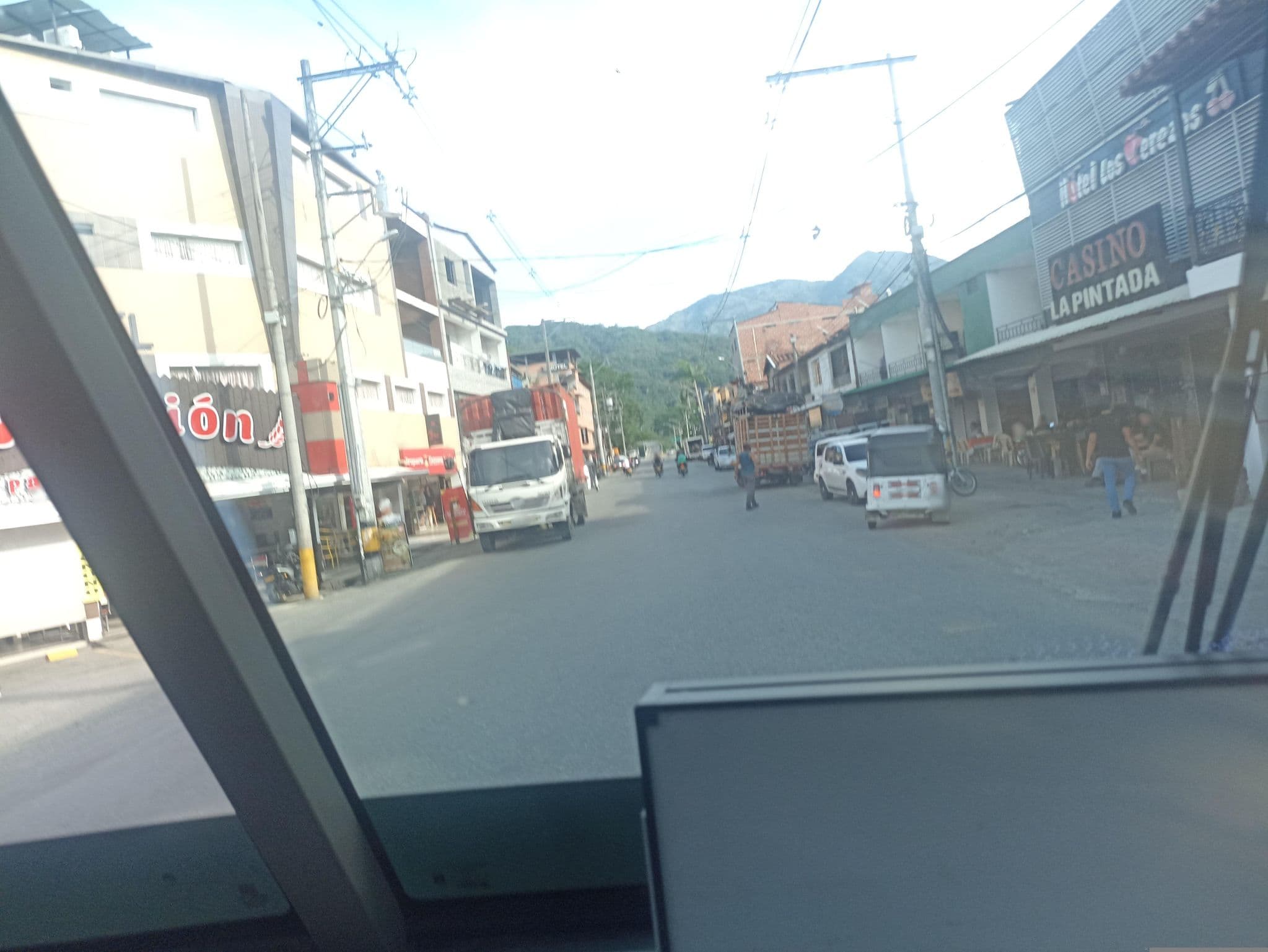 Street view near Hotel Los Cerezos, La Pintada — © ljtoro (CC BY-SA · Mapillary)