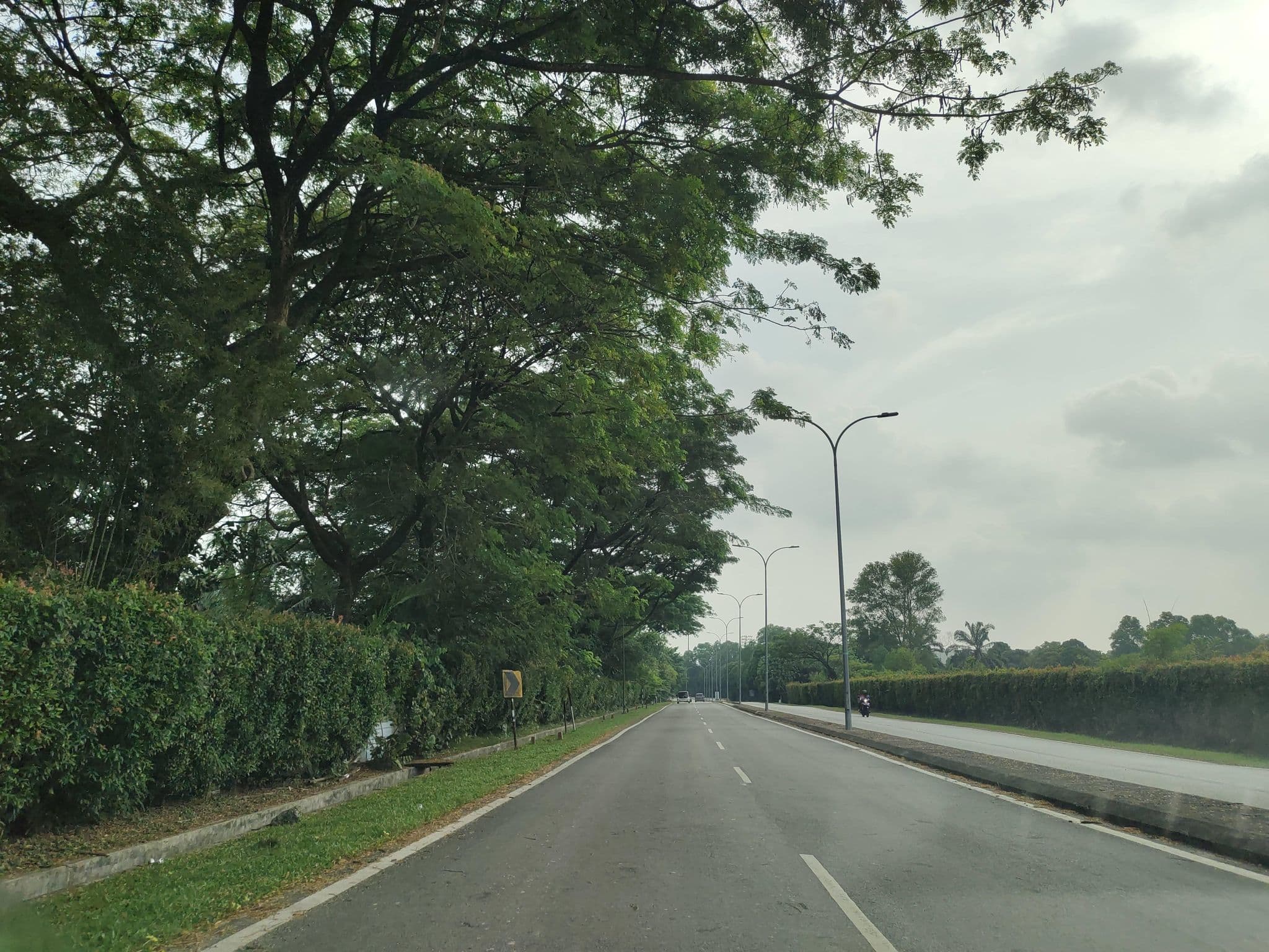 Street view near Shah Alam Motel Sect 20, Batu Tiga — © zh9567 (CC BY-SA · Mapillary)