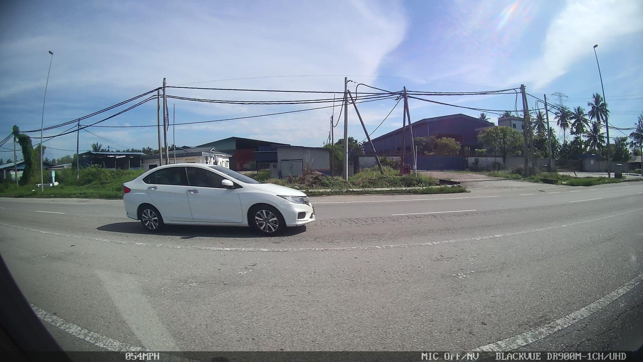 Street view near Pulau angsa, Kampong Dungun — © kaart_1 (CC BY-SA · Mapillary)