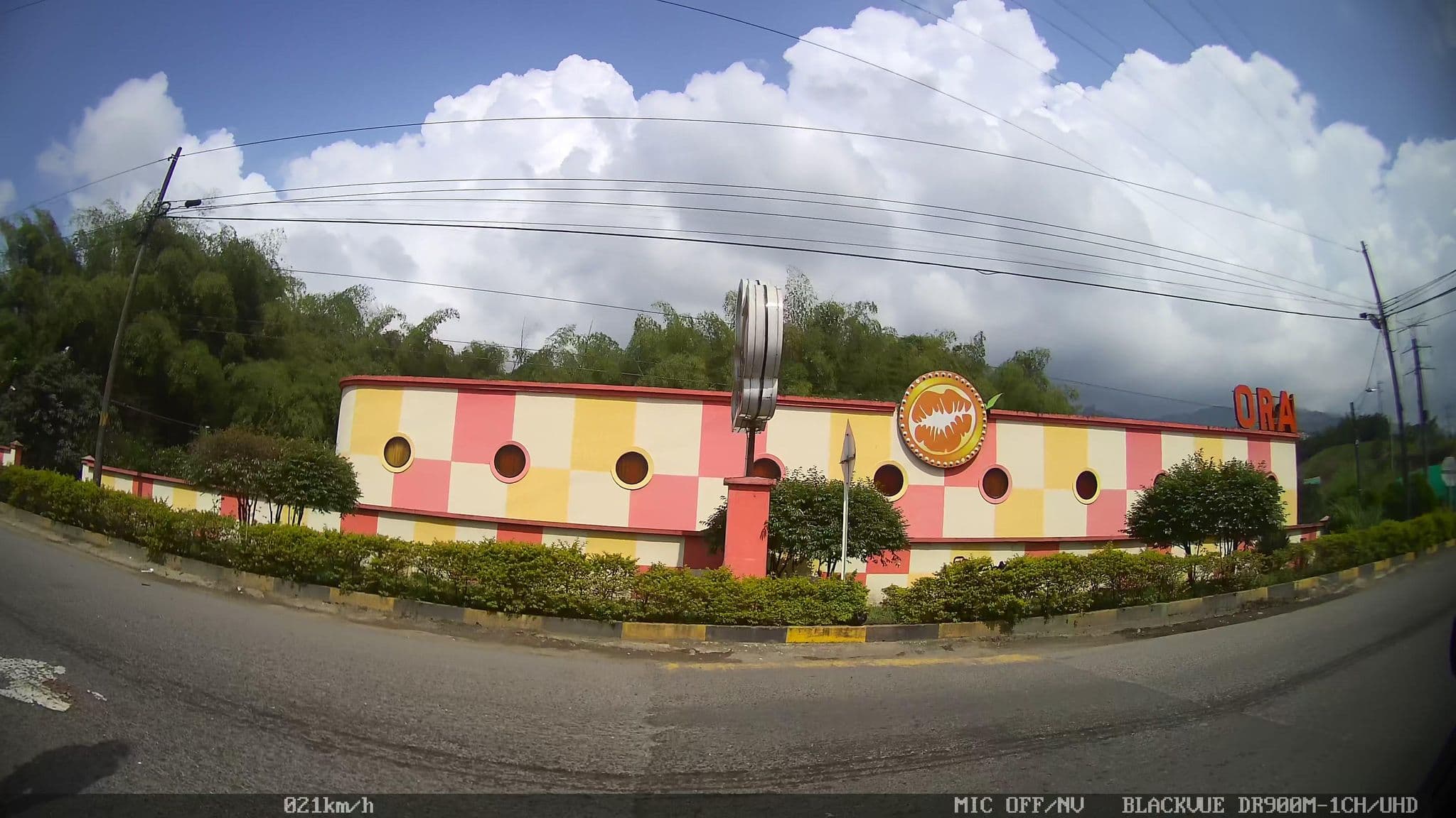 Street view near Motel Orange, Dosquebradas — © kaart_2 (CC BY-SA · Mapillary)