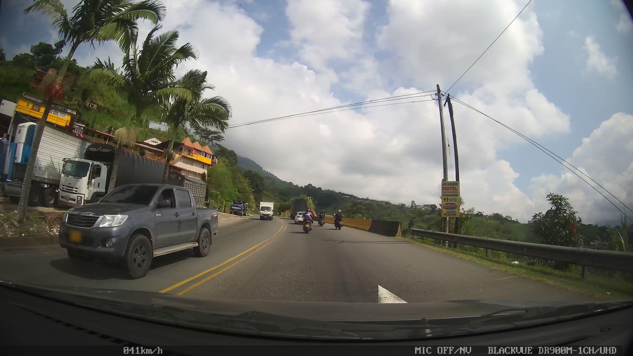 Street view near La Vitrina, Pereira — © kaart_2 (CC BY-SA · Mapillary)