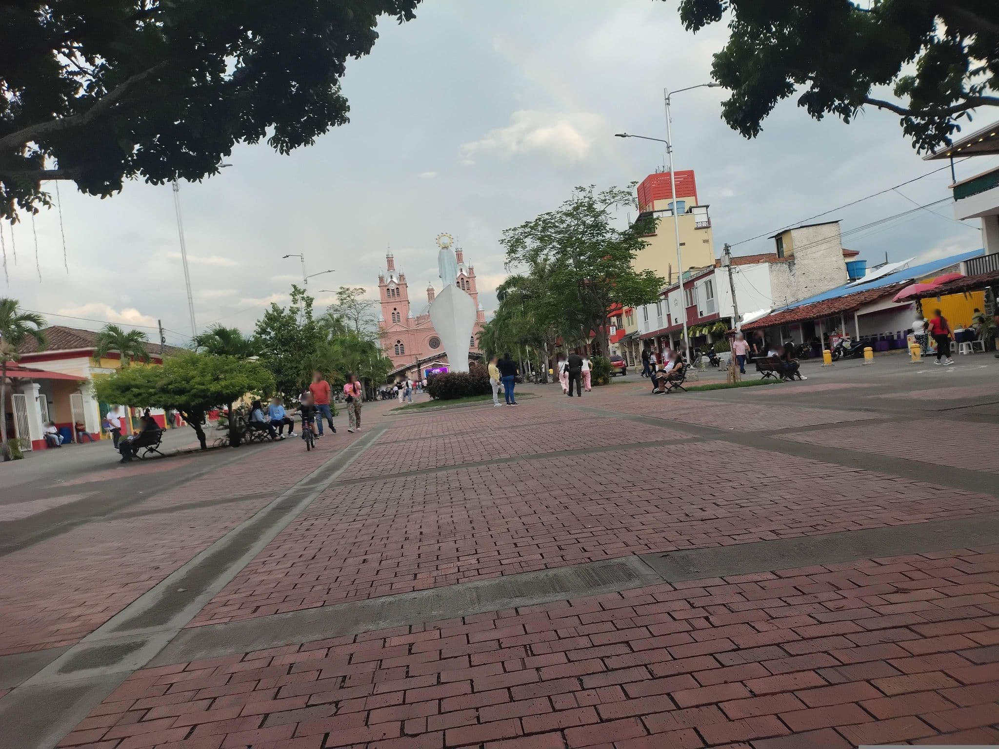 Street view near Hotel Meson España, Guadalajara de Buga — © Empanada (CC BY-SA · Mapillary)